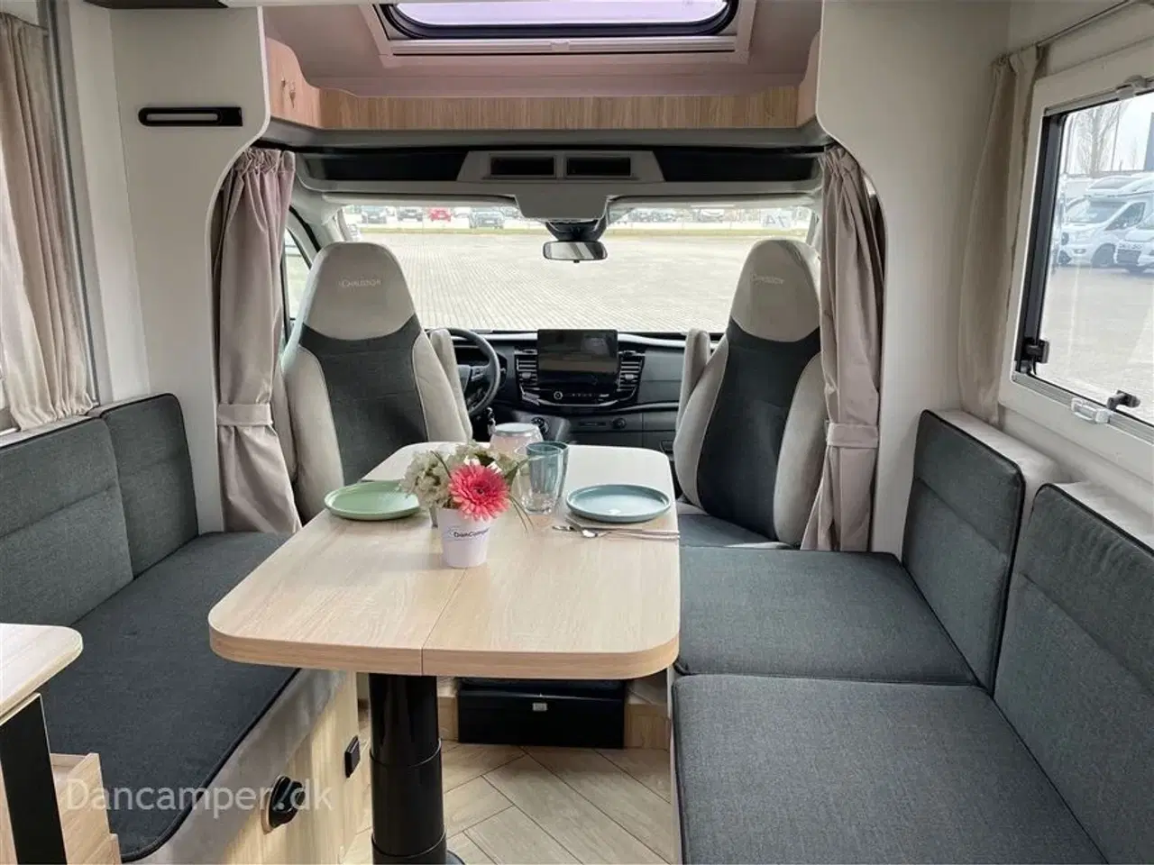Billede 12 - 2026 - Chausson Slimmodel S614 Sport Line 165 Hk, 8-trins automatgear og adaptiv fartpilot