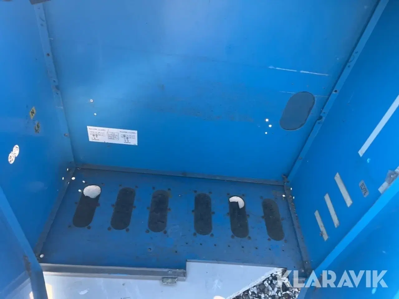 Billede 9 - Installations skab