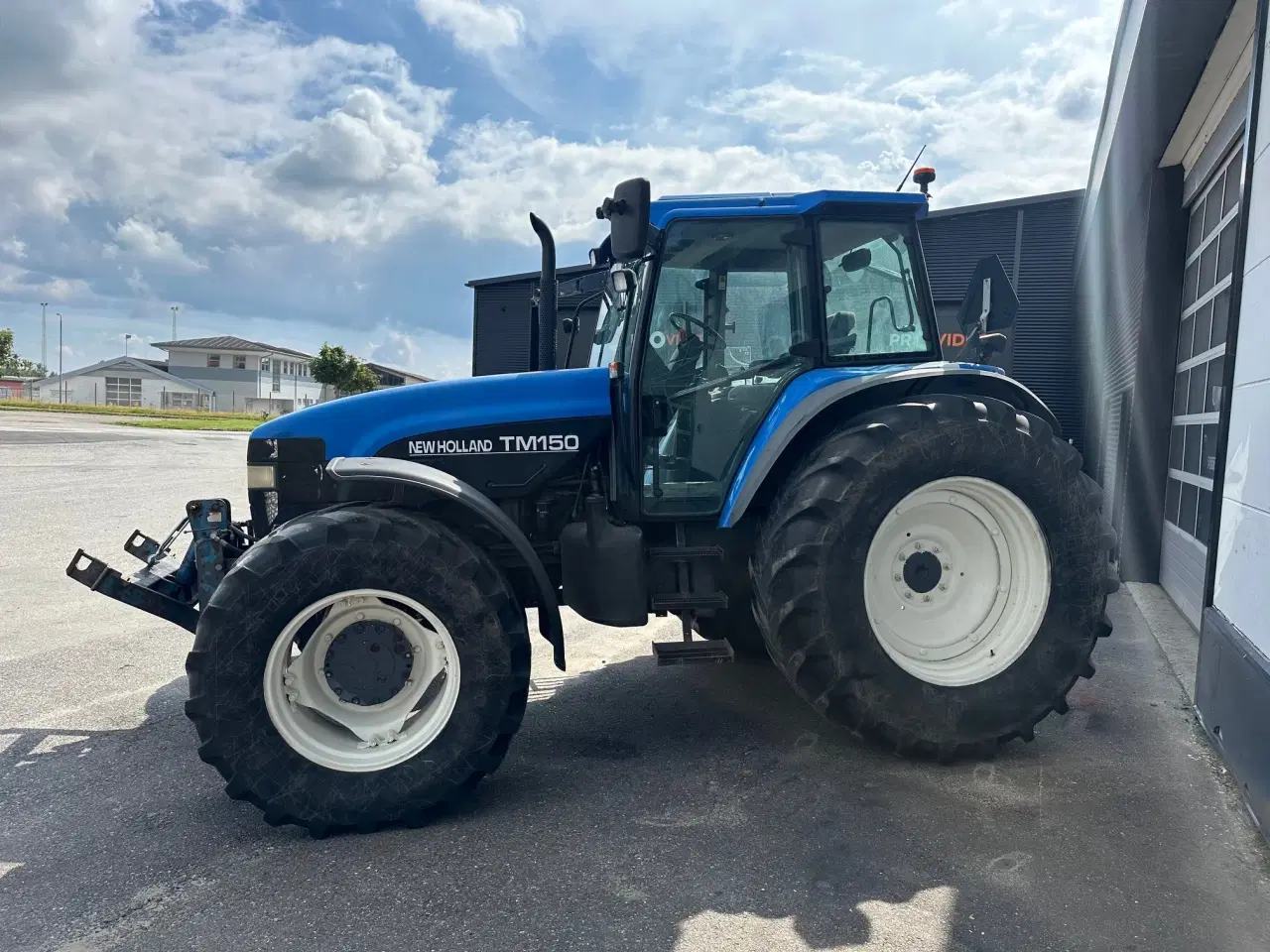 Billede 5 - New Holland TM 150 RC med HEVA Frontlift.