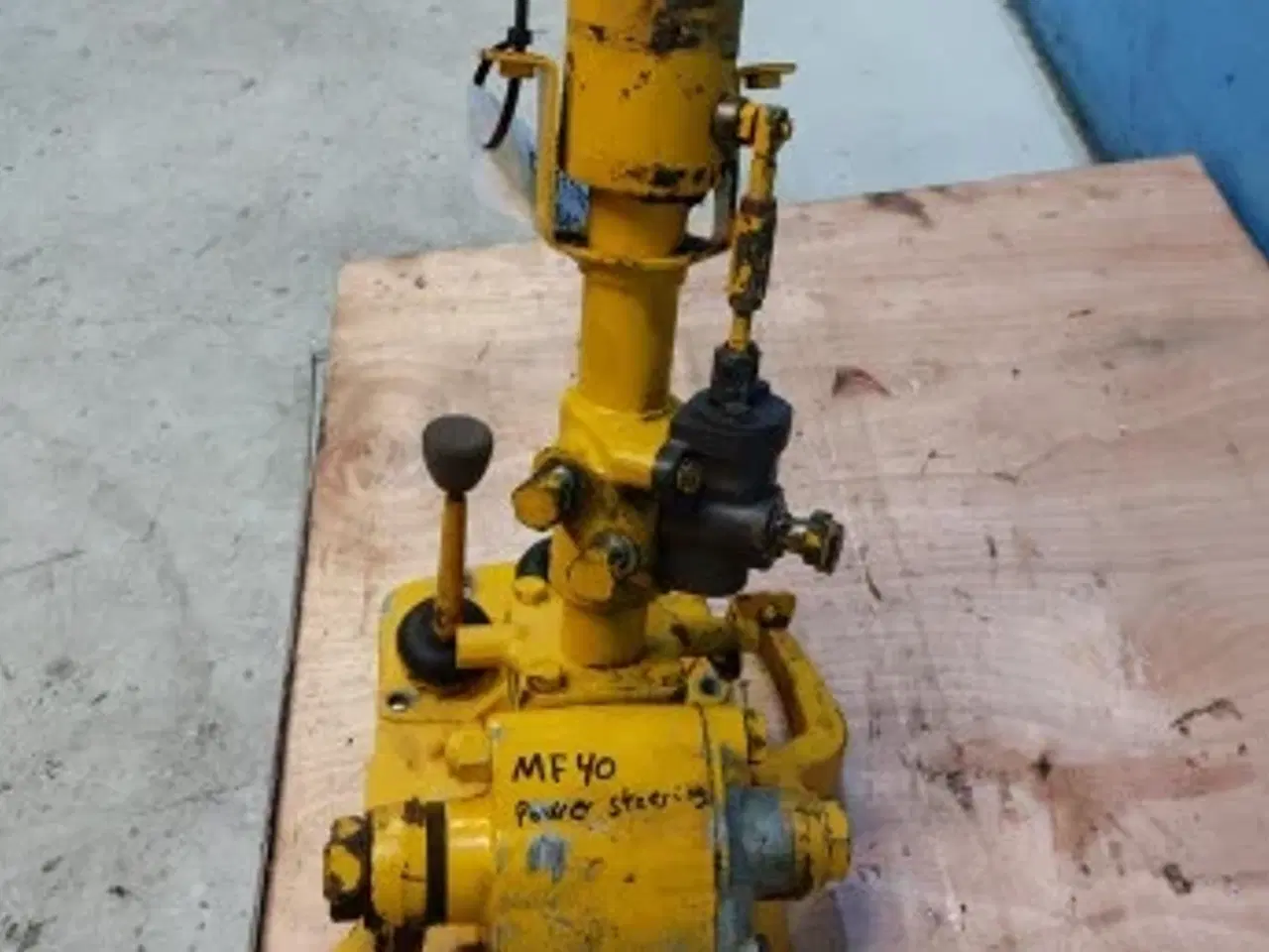 Billede 11 - Massey Ferguson 135 Styrehus Med Power Styring 1872180M93