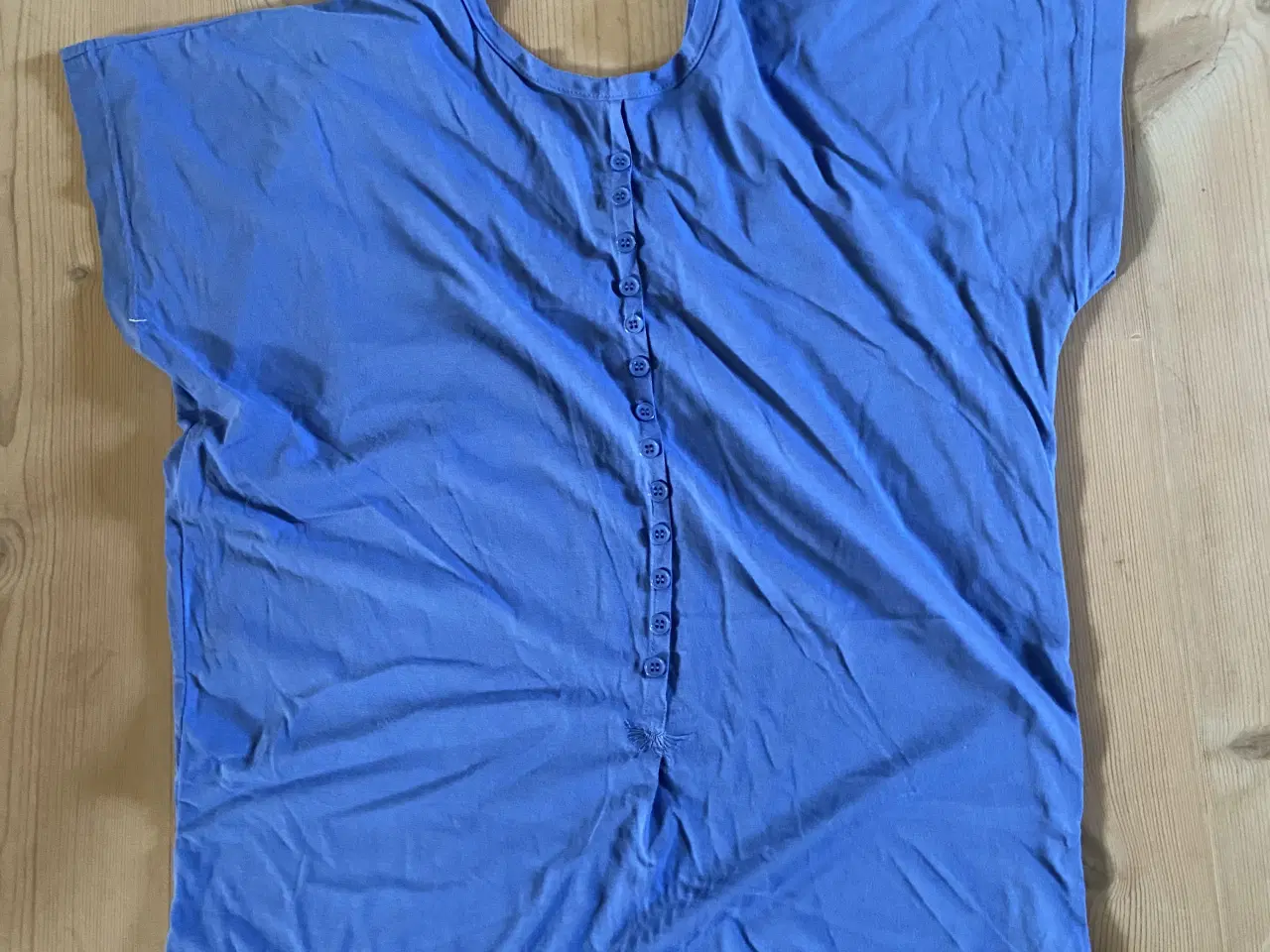 Billede 4 - Sæt med bluse og nederdel