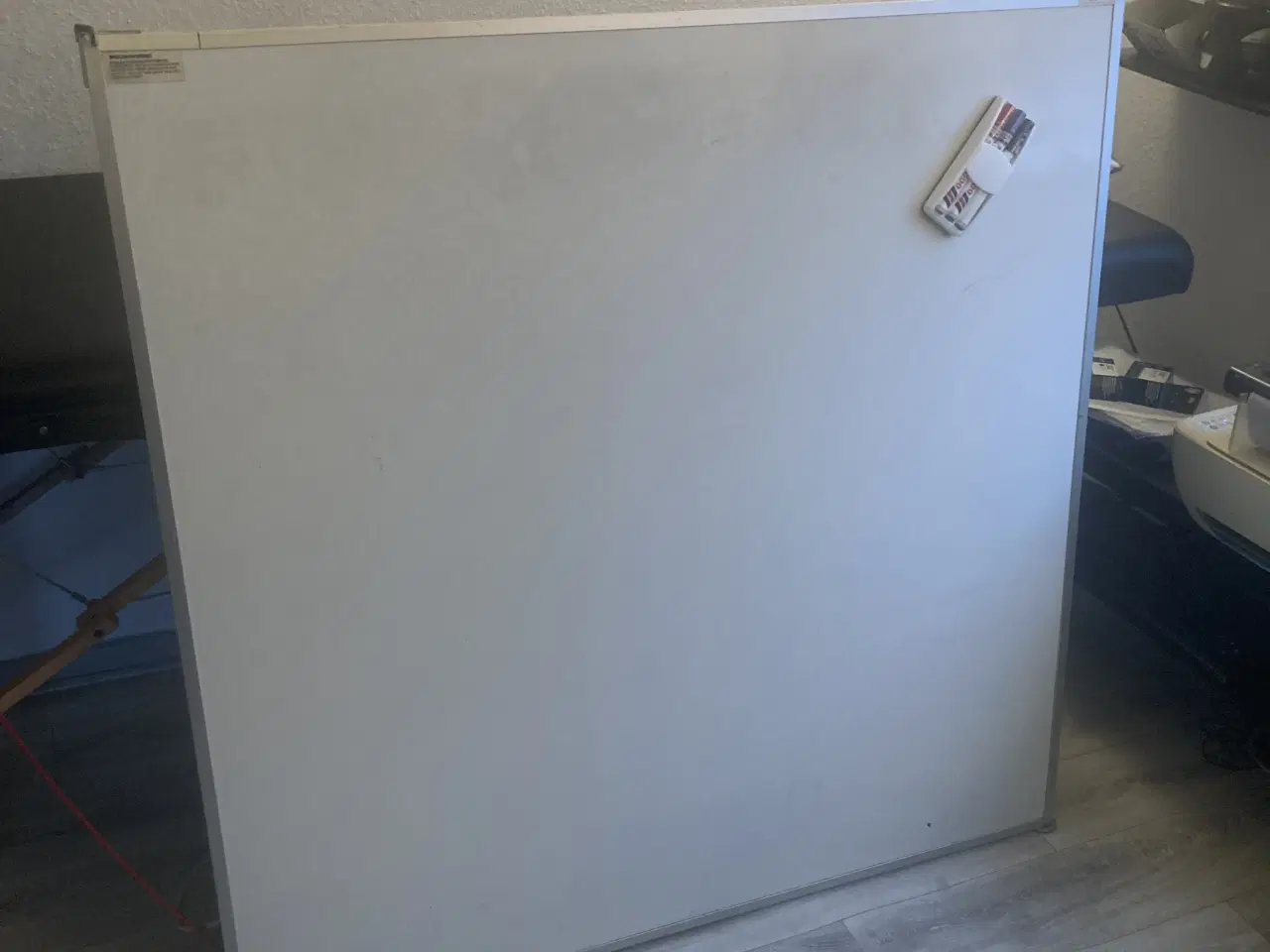 Billede 2 - Whiteboardtavle 120x120 - Vægmodel