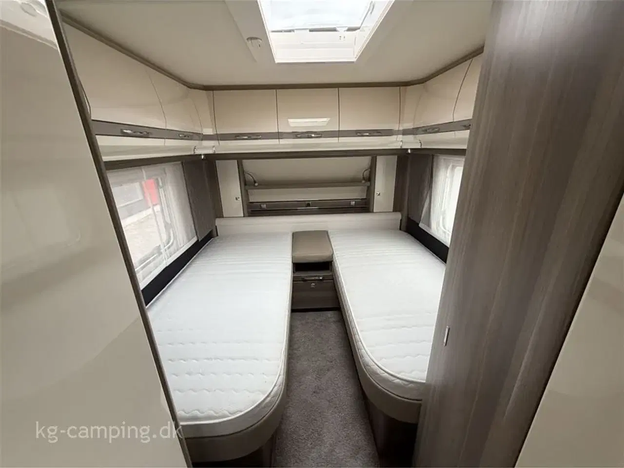 Billede 4 - 2020 - Fendt Tendenza 515 SG   Lækker enkeltsengsvogn med mover, fortelt og meget mere. Kan opvejes til 2000 KG