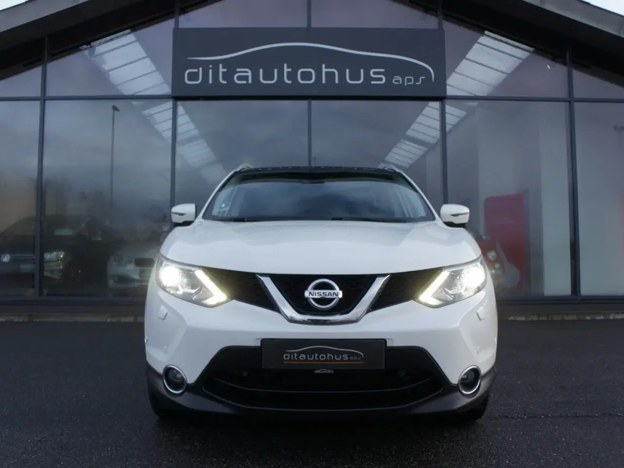 Billede 1 - Nissan Qashqai 1,2 Dig-T 115 Tekna