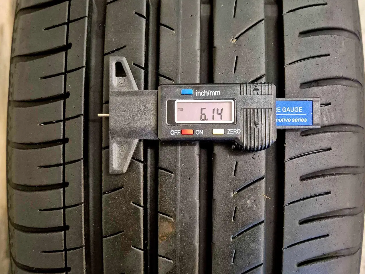 Billede 4 - MERCEDES "AMG" ORIGINAL ALUFÆLGE MED SOMMERDÆK 