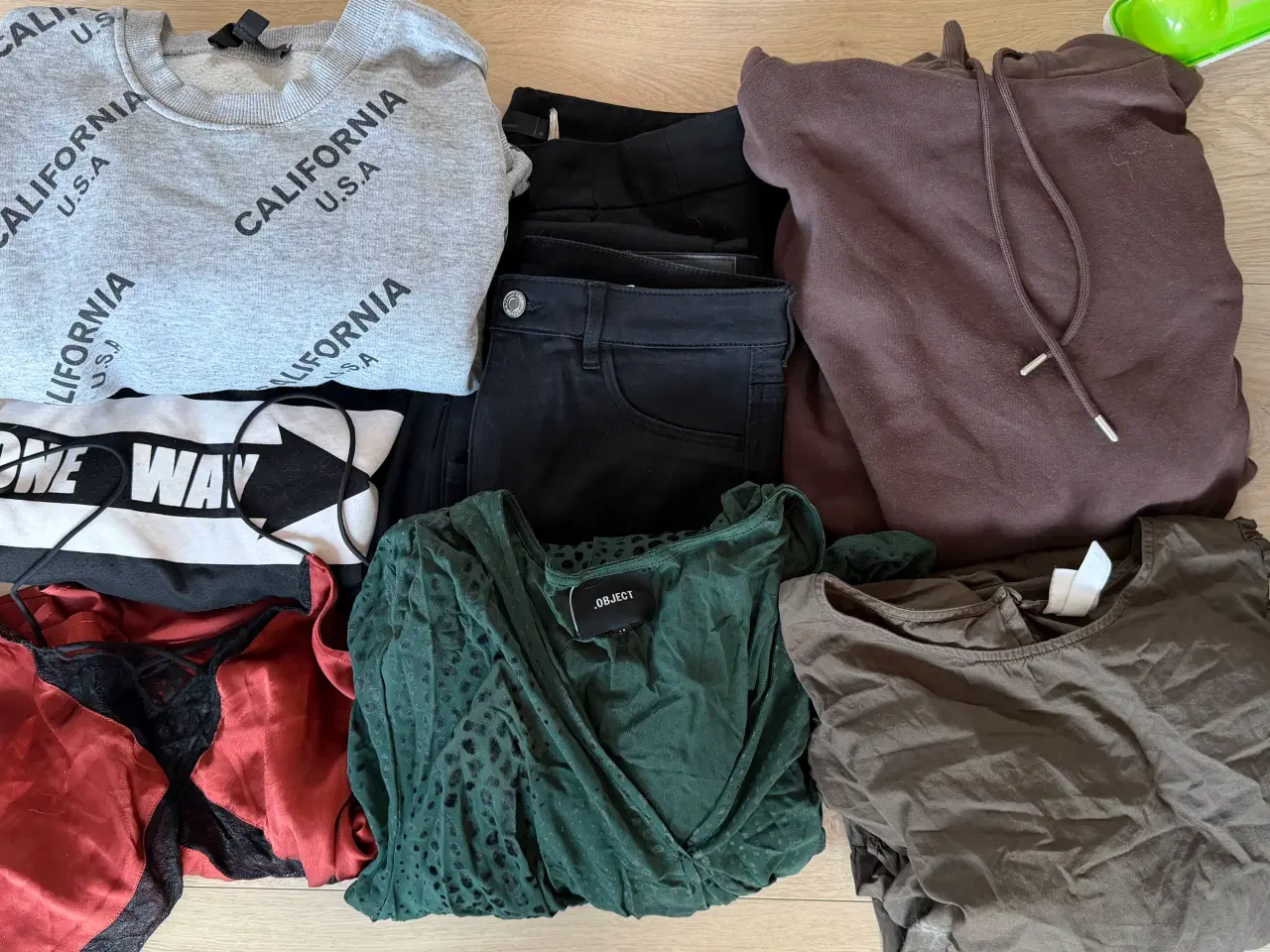 Billede 1 - Tøjpakke m