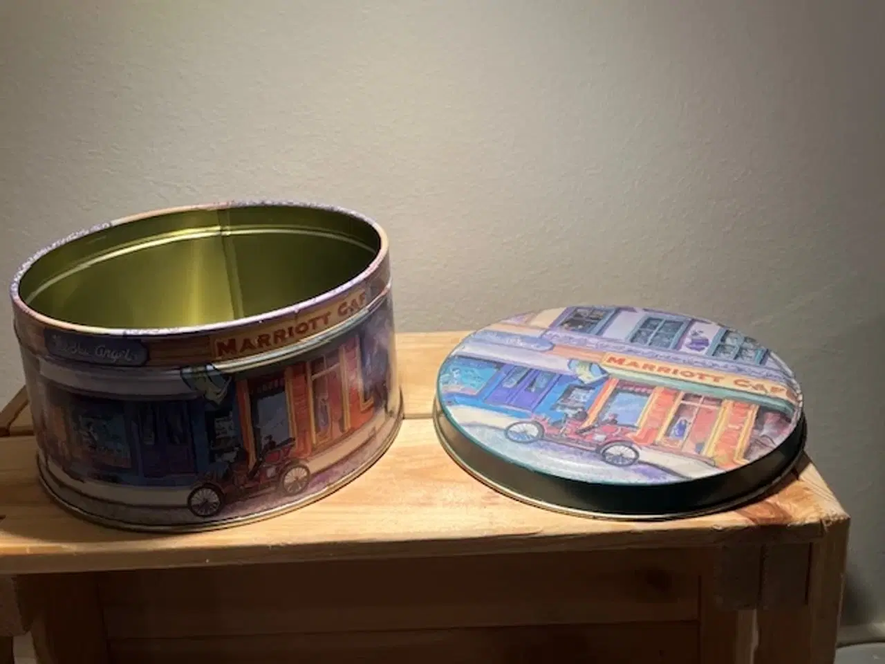 Billede 7 - To Charmerende Retro-metaldåser til Jul & Hygge