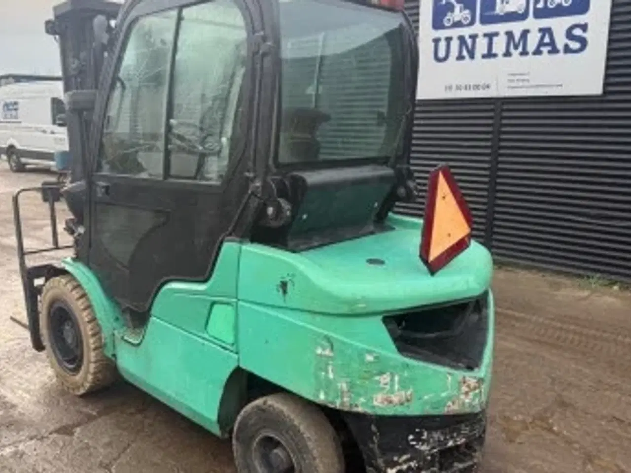 Billede 2 - Gaffeltruck med friløft