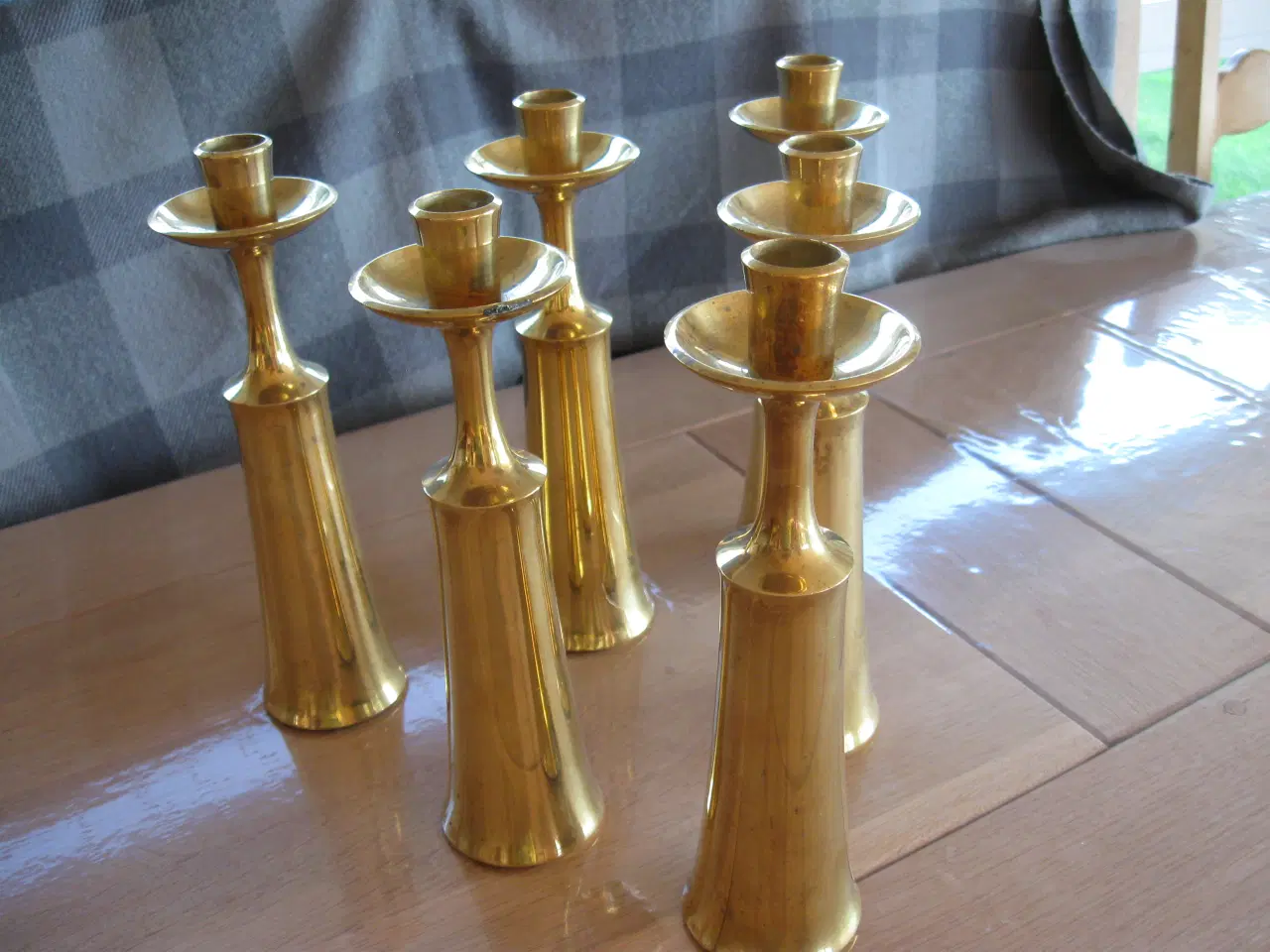 Billede 2 - Messing lysestager, 6 stk. Stilrene og elegante