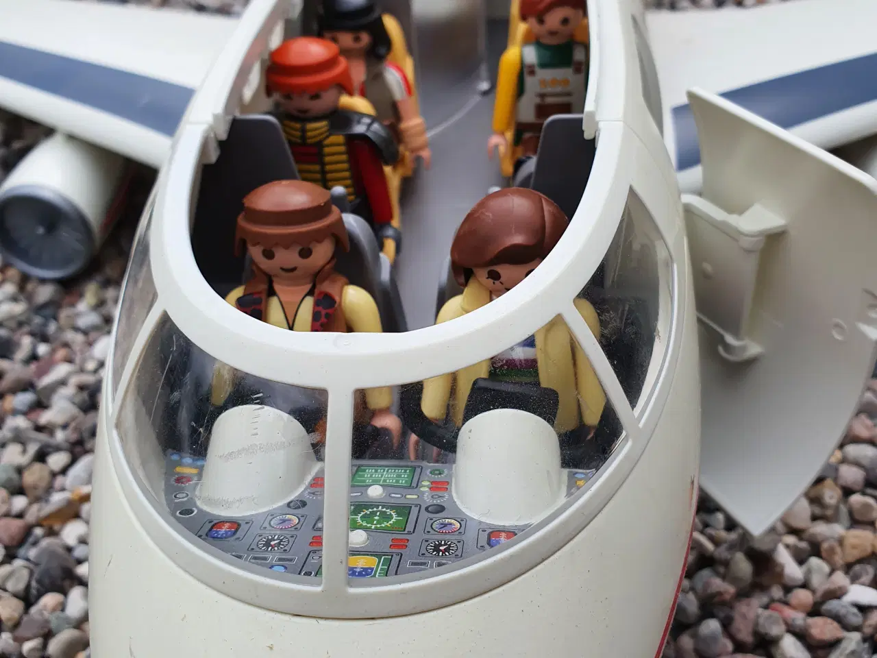 Billede 6 - Kasse med Playmobil og Playmobil flyvemaskine