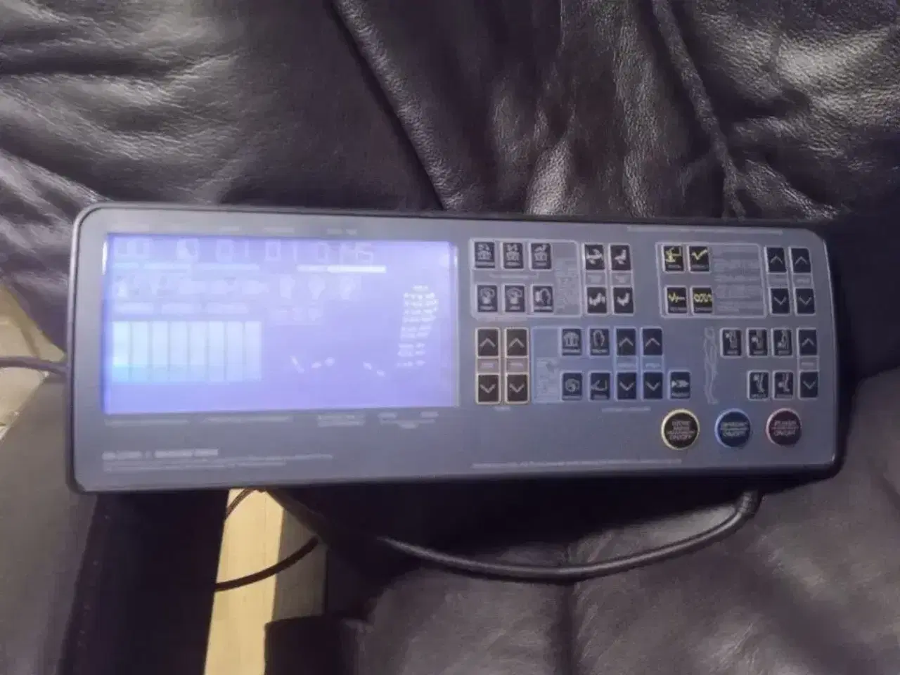 Billede 3 - Lomax Massagestol med ozongenerator.