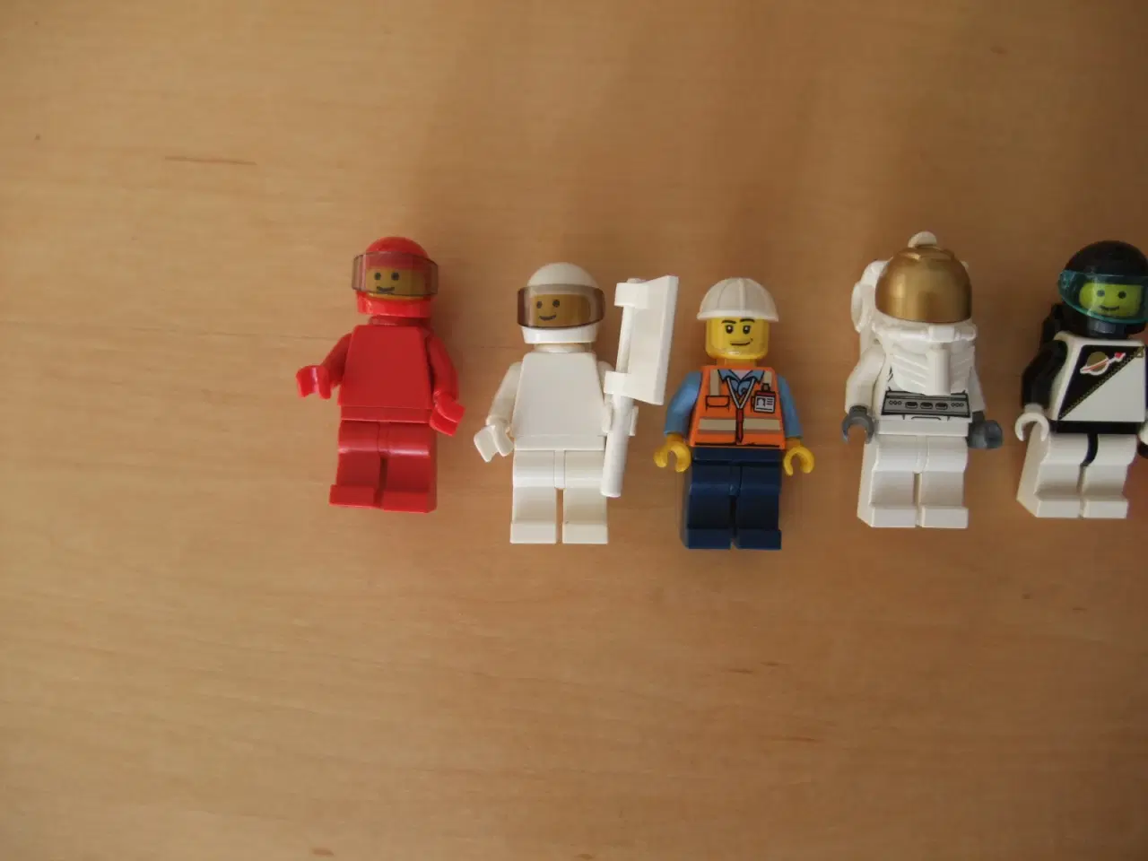 Billede 2 - Lego Space Figurer