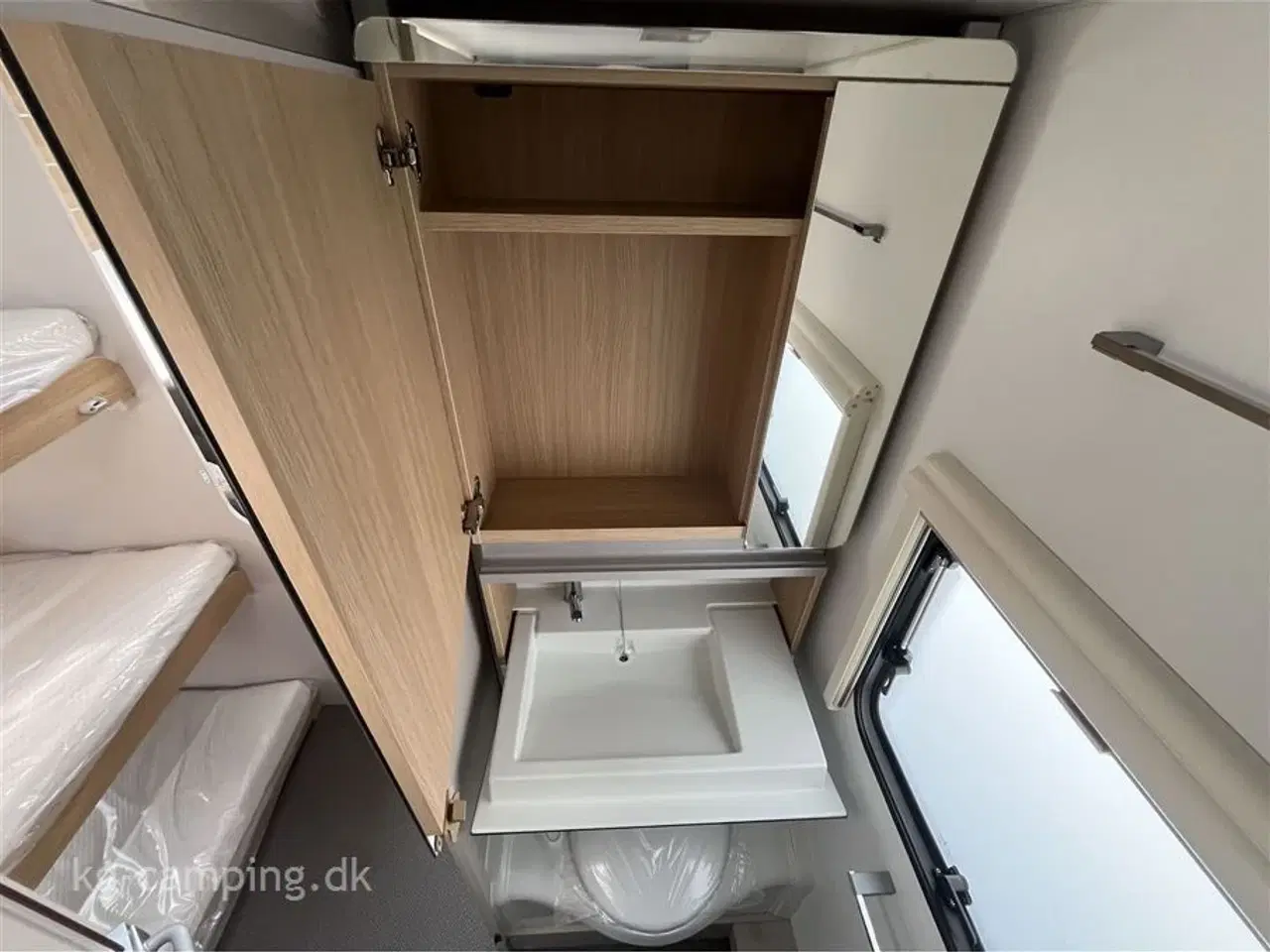 Billede 13 - 2023 - Adria Adora 573 PT   EFTERÅRSTILBUD nu nedsat med kr. 24.196,- | Vognen kan opvejes til 2000 KG