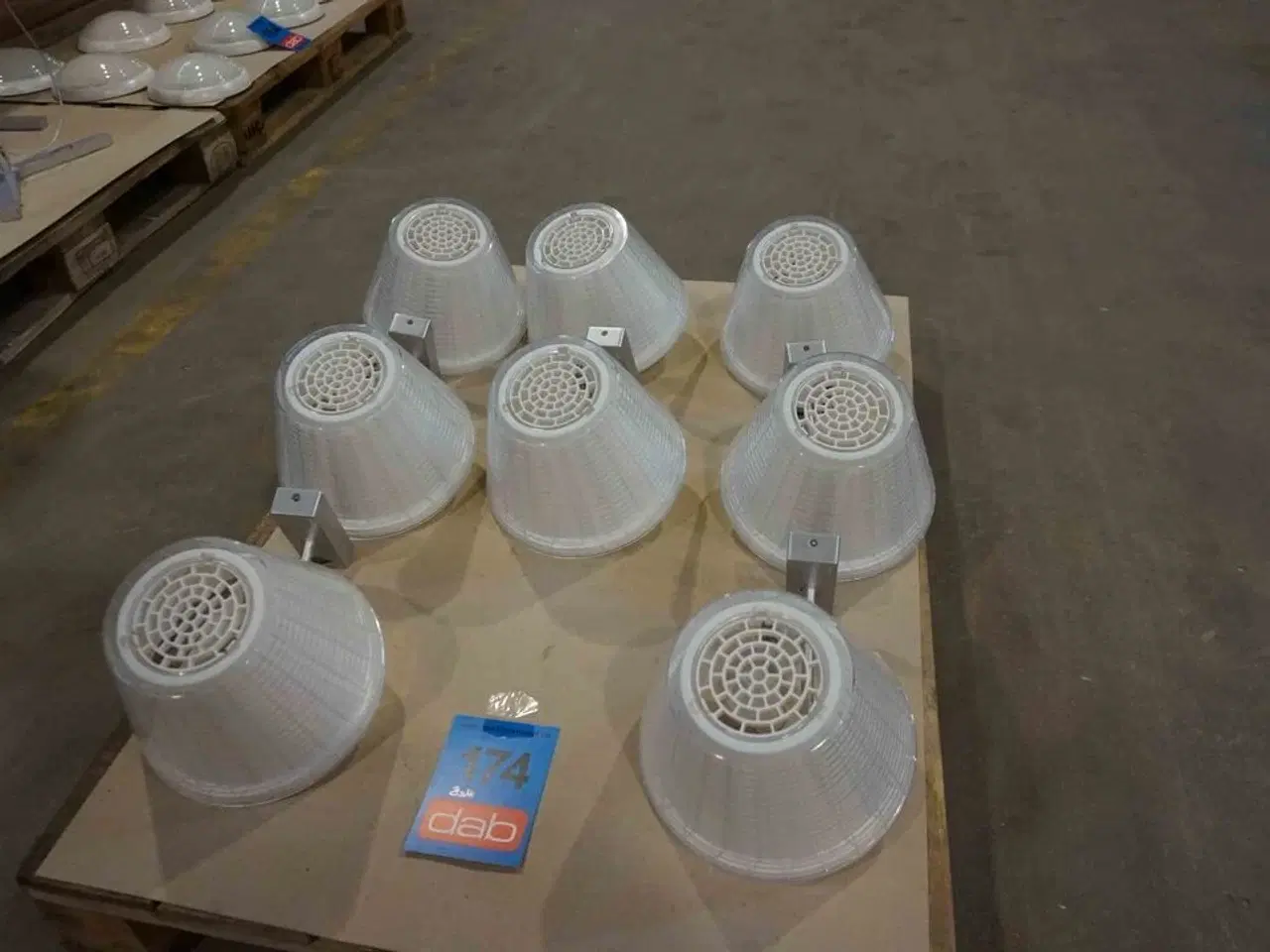 Billede 4 - 8 stk Marset Væglamper Hvid/alustel (MOMSFRI)