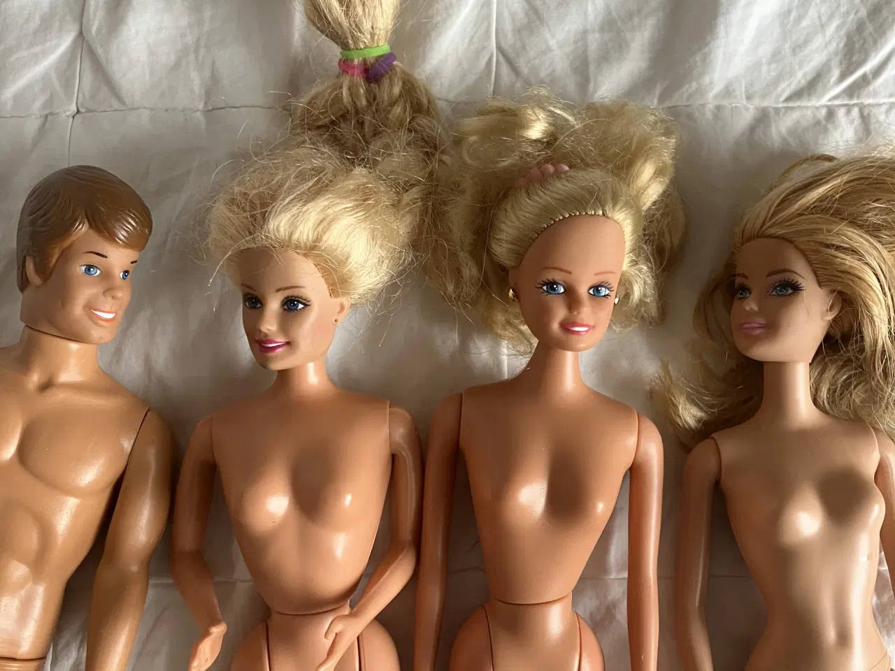 Billede 2 - 3 Babie dukker og 1 Ken