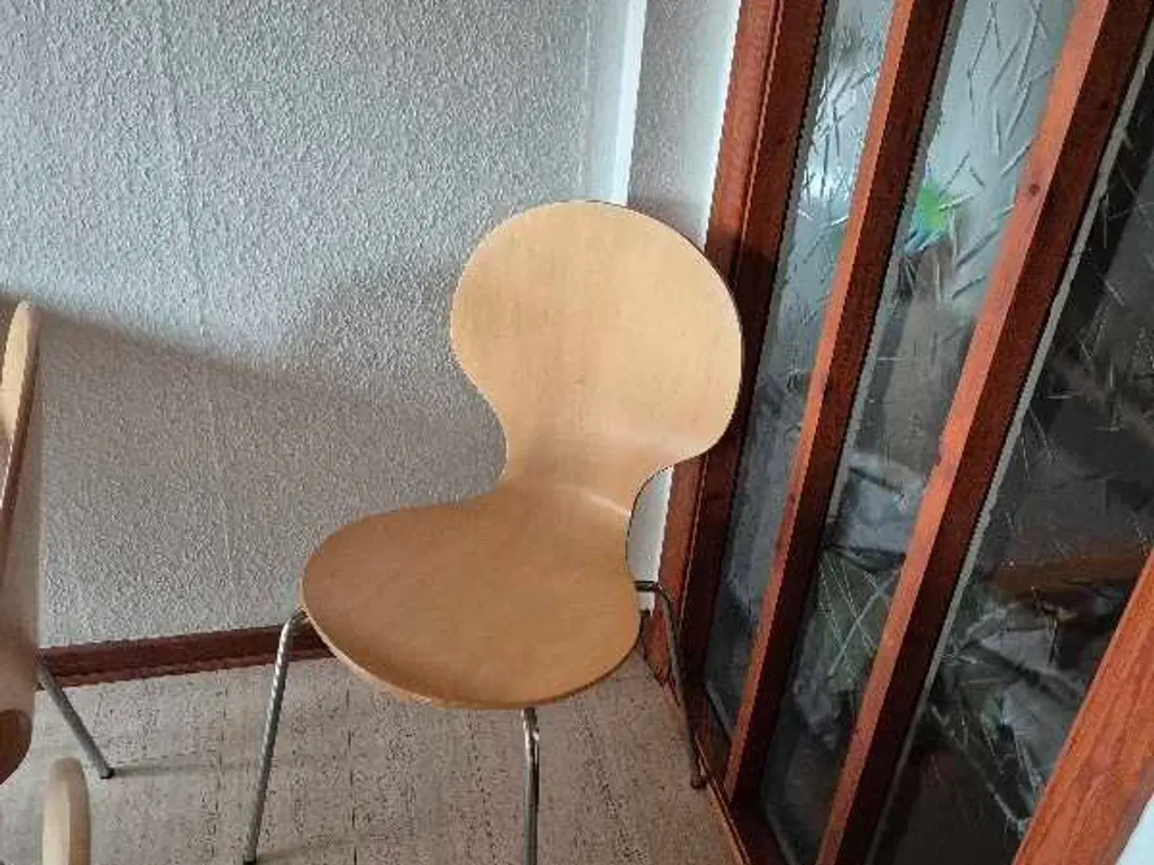 Billede 1 - Skalstole bøge finer, stabelbare.