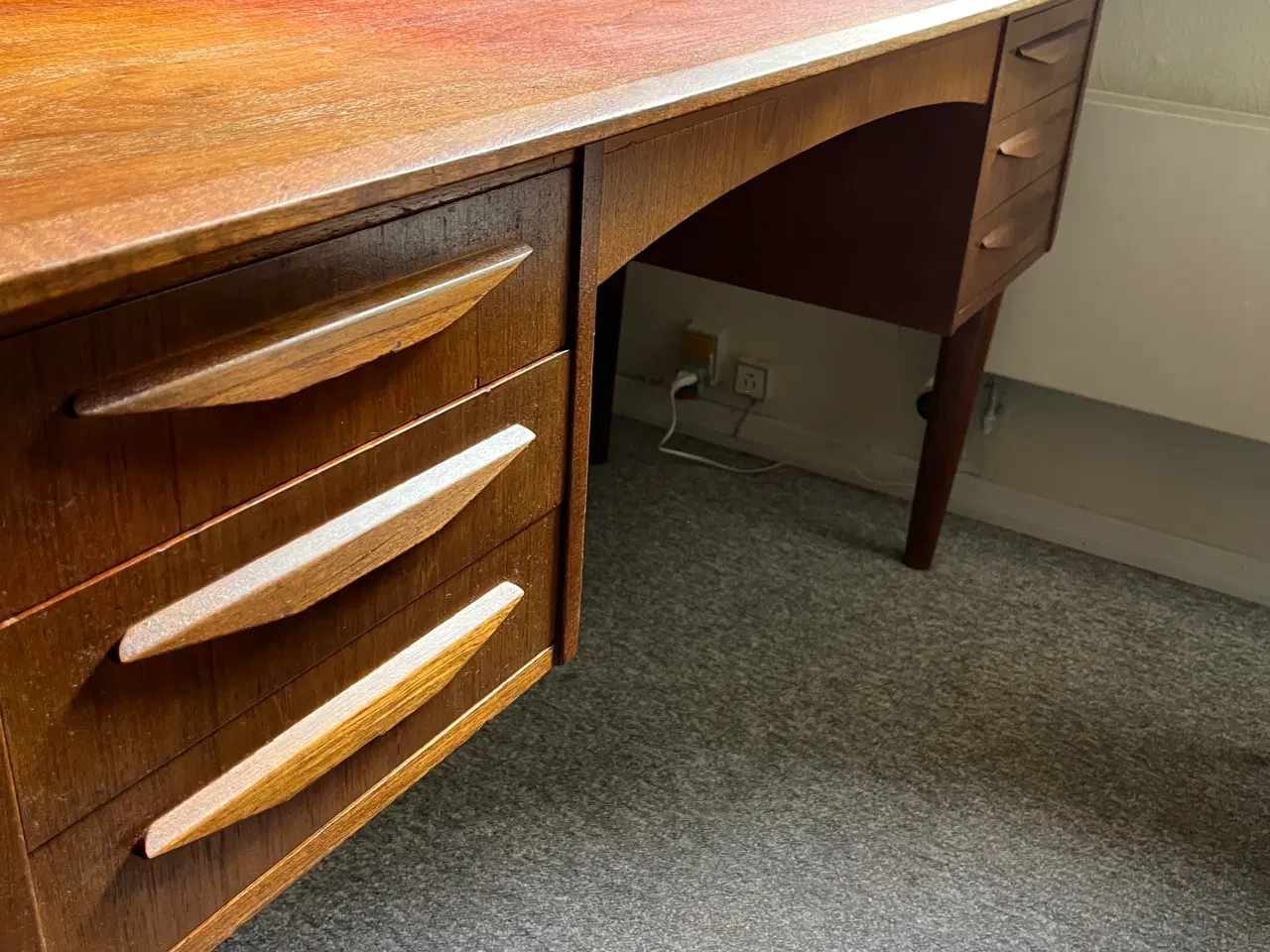 Billede 2 - Skrivebord i teak