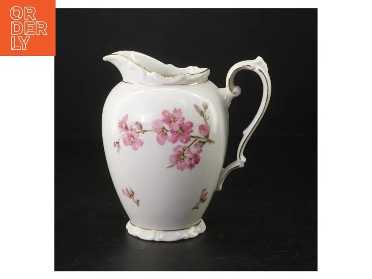 Billede 1 - Porcelænsmælkekande med blomstermønster fra Kahla (str. H. 15 cm)