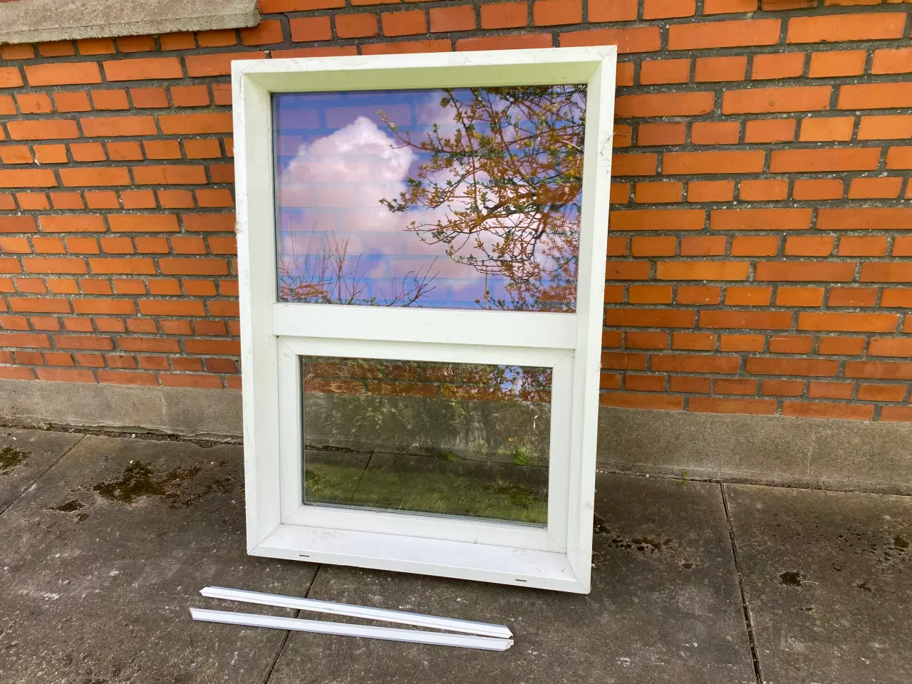 Billede 1 - Plast vindue 89x124