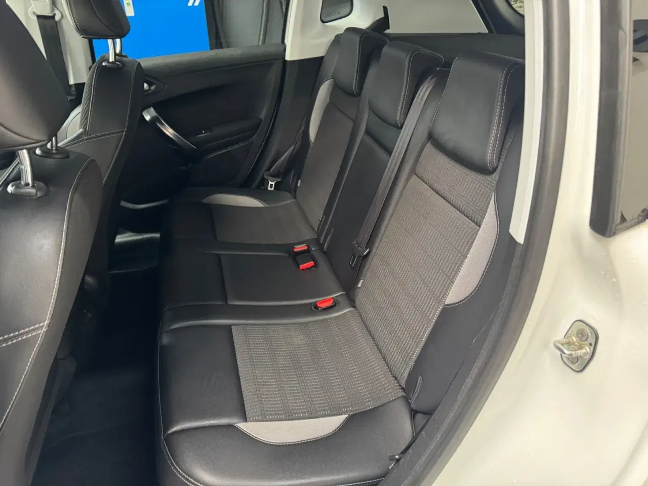 Billede 9 - Peugeot 2008 1,6 BlueHDi 100 Allure