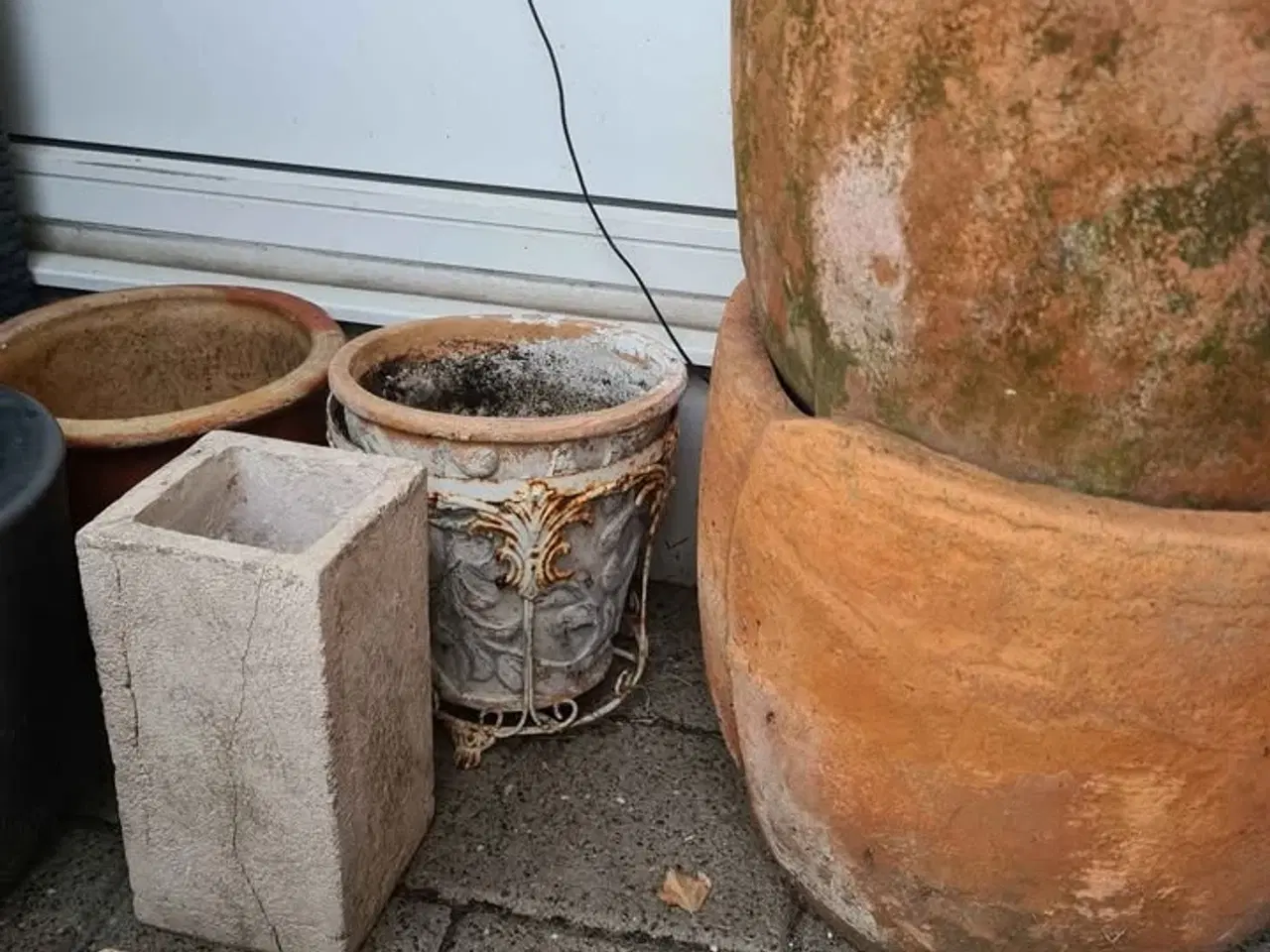 Billede 3 - 17 krukker eller lign, blandt andet 3 store krukke