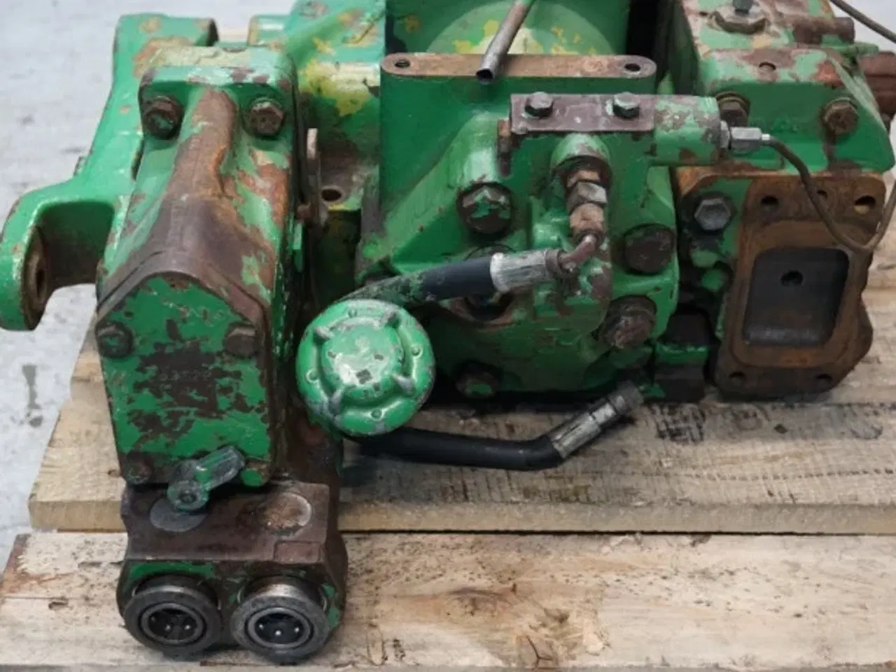 Billede 16 - John Deere 4240 Liftdæksel AR69959