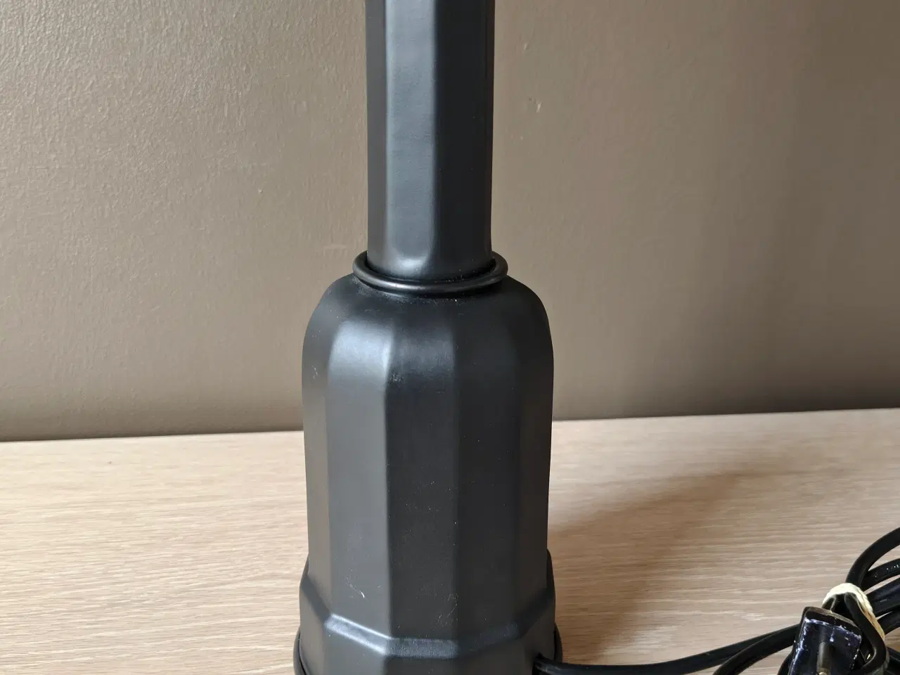 Billede 4 - Flot sort Heidelberg bordlampe