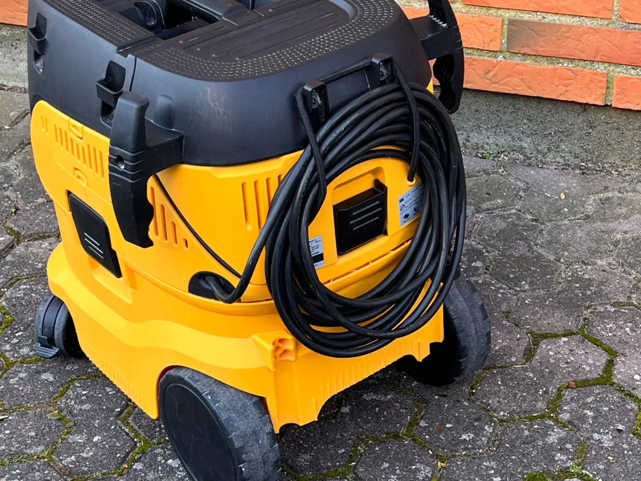 Billede 12 - Girafsliber med støvsuger