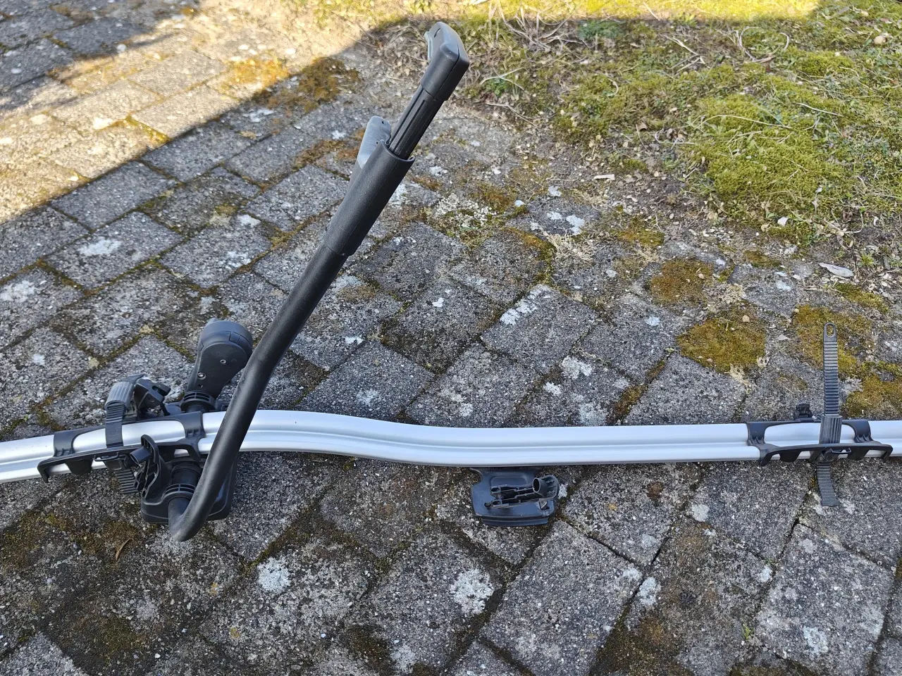 Billede 4 - Thule cykelholder til tagbøjler