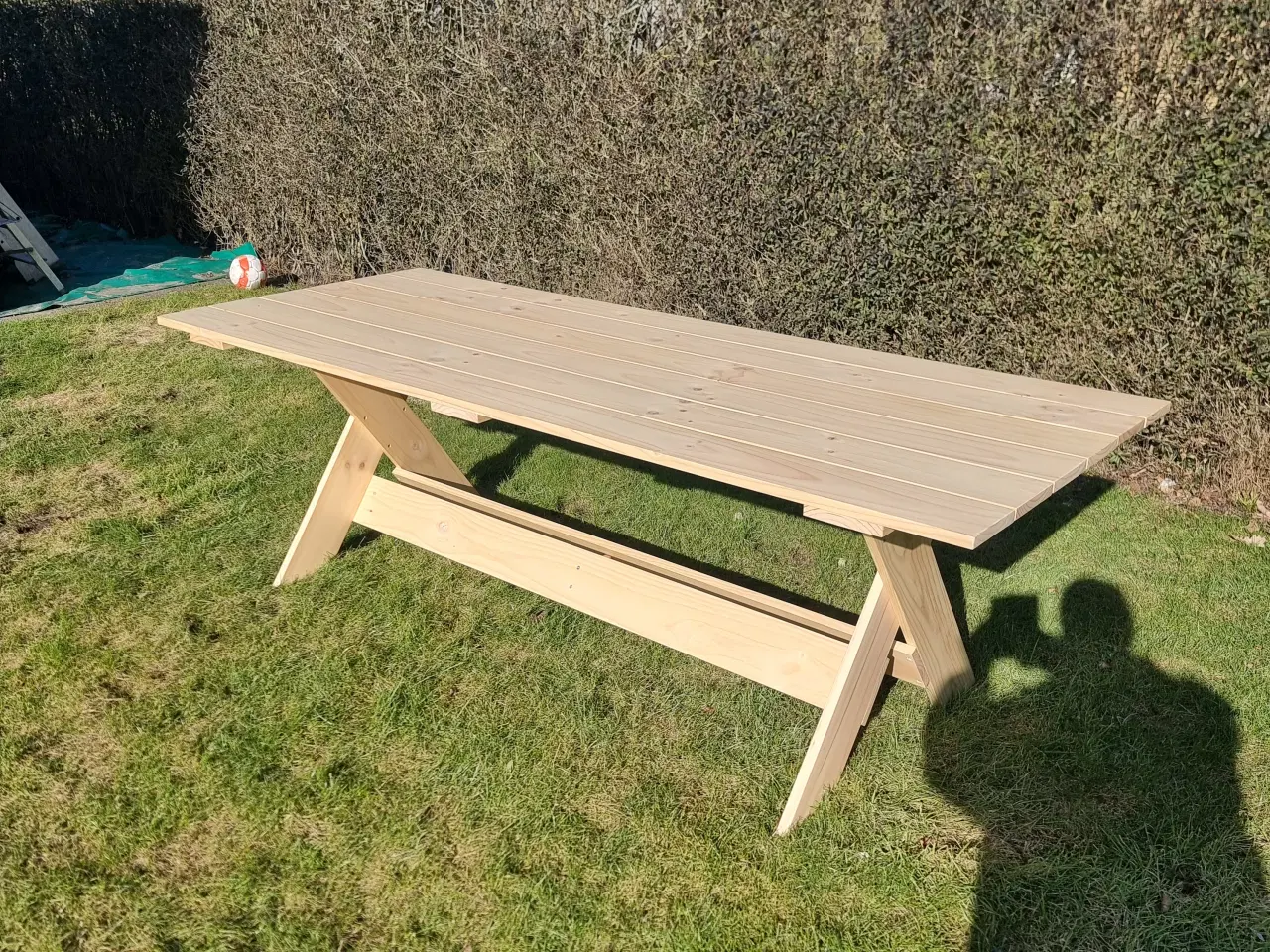 Billede 1 - Hay bord i lyst træ