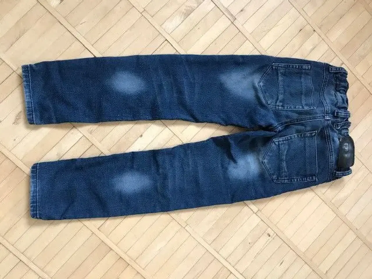 Billede 2 - DNG jeans str. 8 år