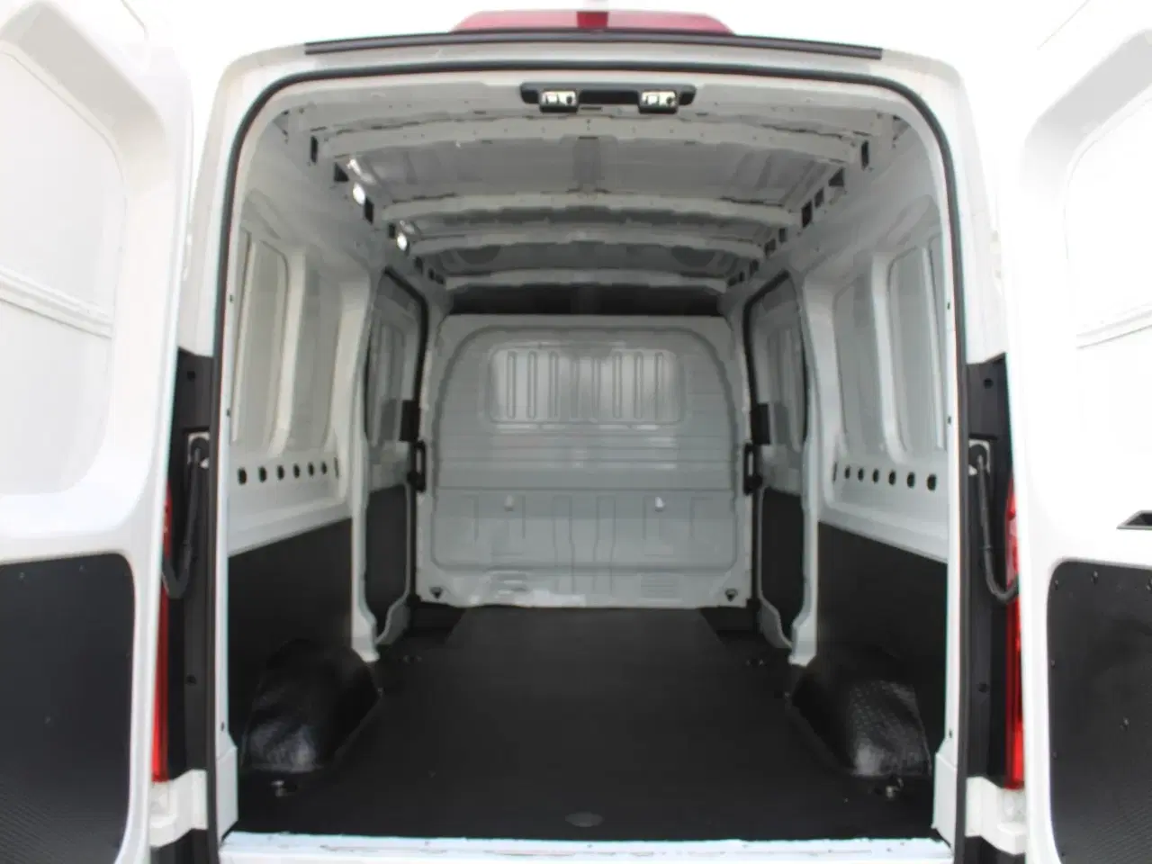 Billede 12 - Maxus e-Deliver 9 88 L3H2 Kassevogn