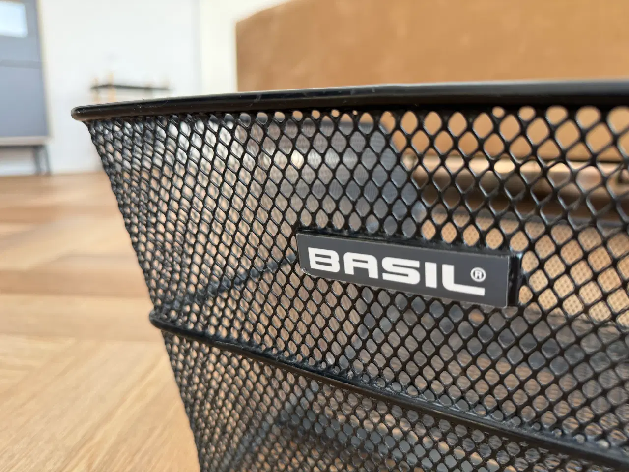 Billede 2 - Flot og praktisk cykelkurv