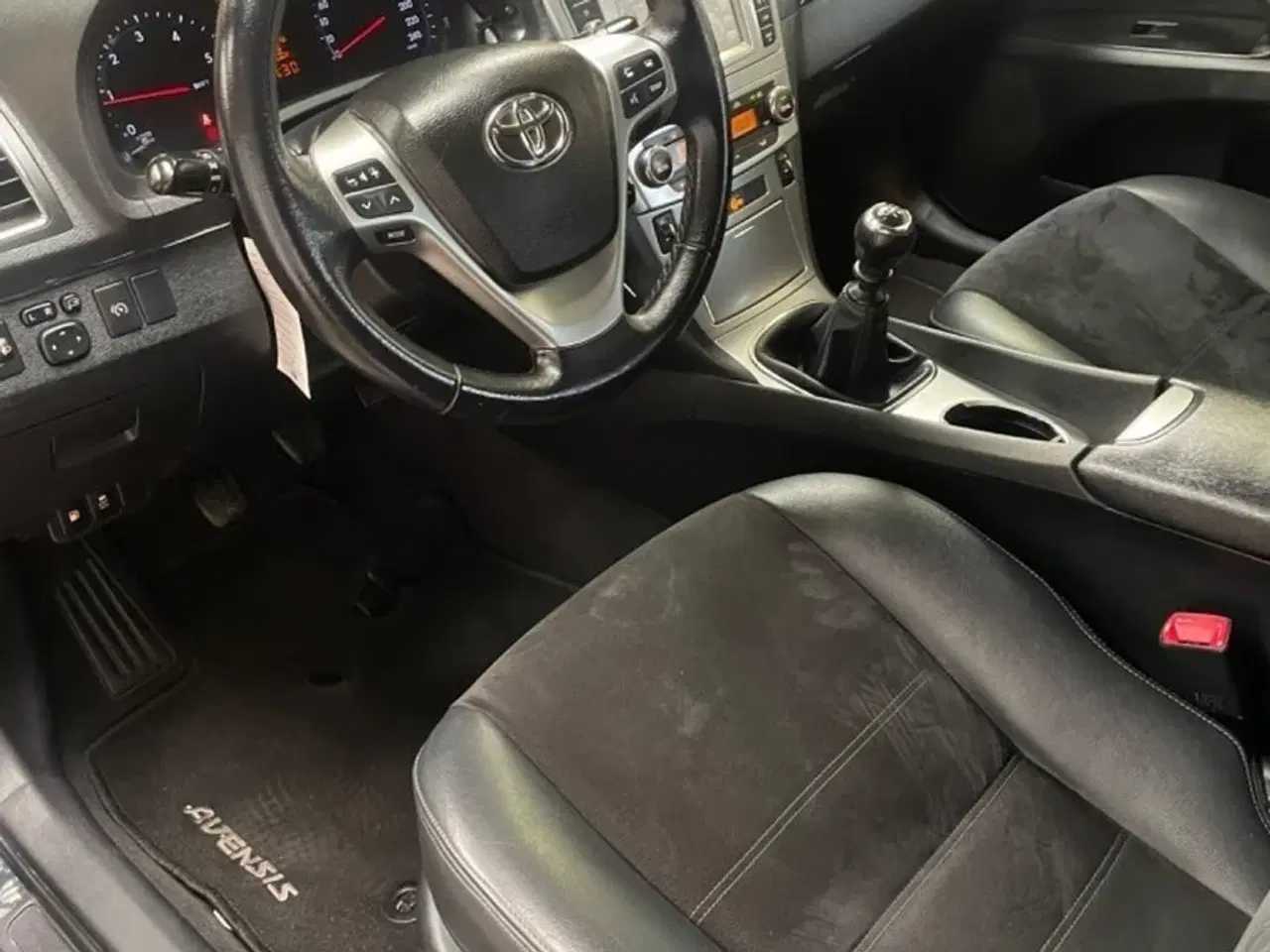 Billede 12 - Toyota Avensis 2,0 D-4D T2 Premium stc.