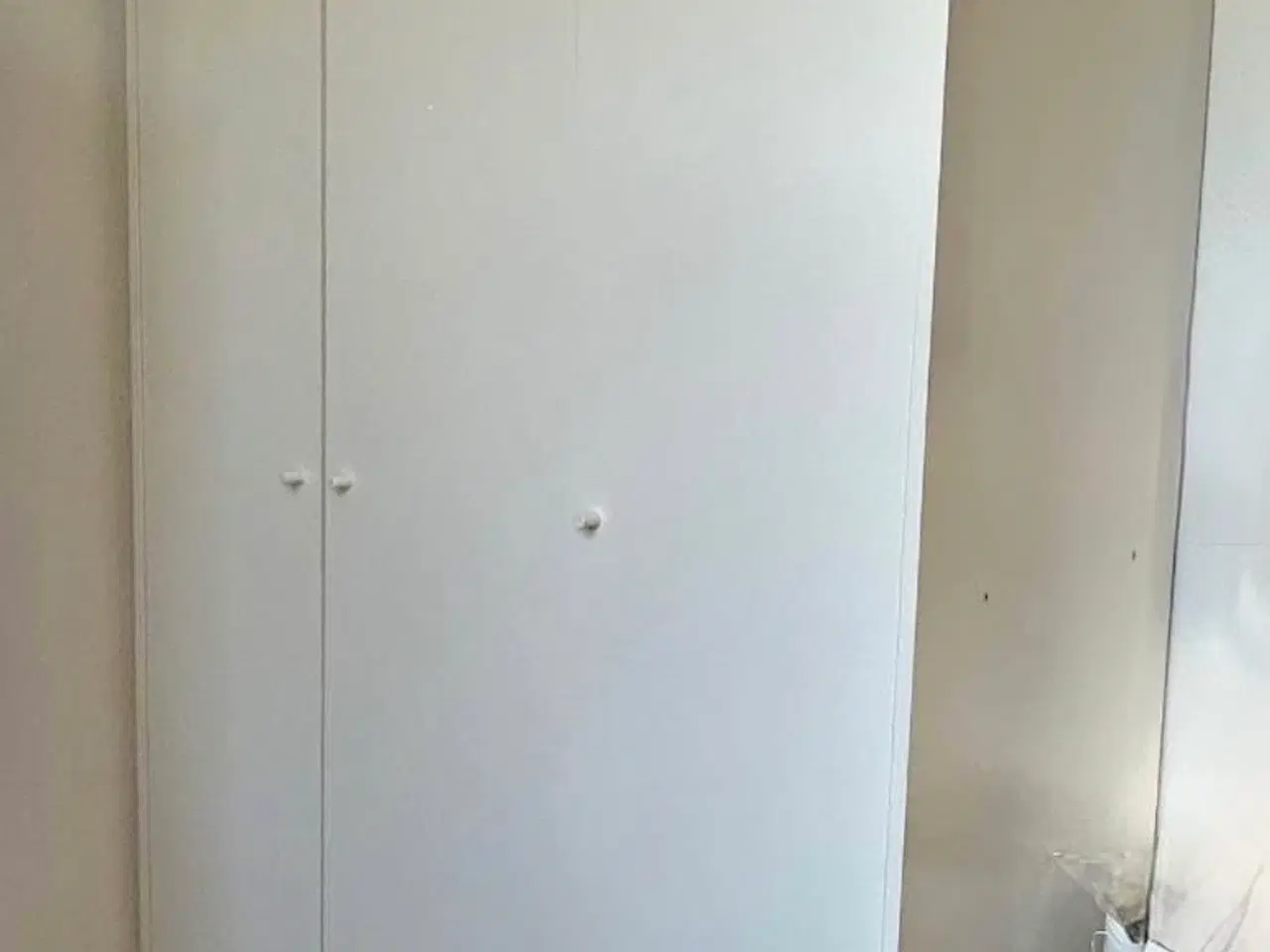 Billede 1 - Kleppstad Ikea garderobeskab i god og pæn stand 