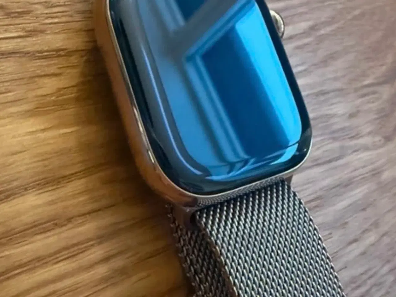 Billede 2 - Apple Watch Series 10 Cellular titanium 42 mm.