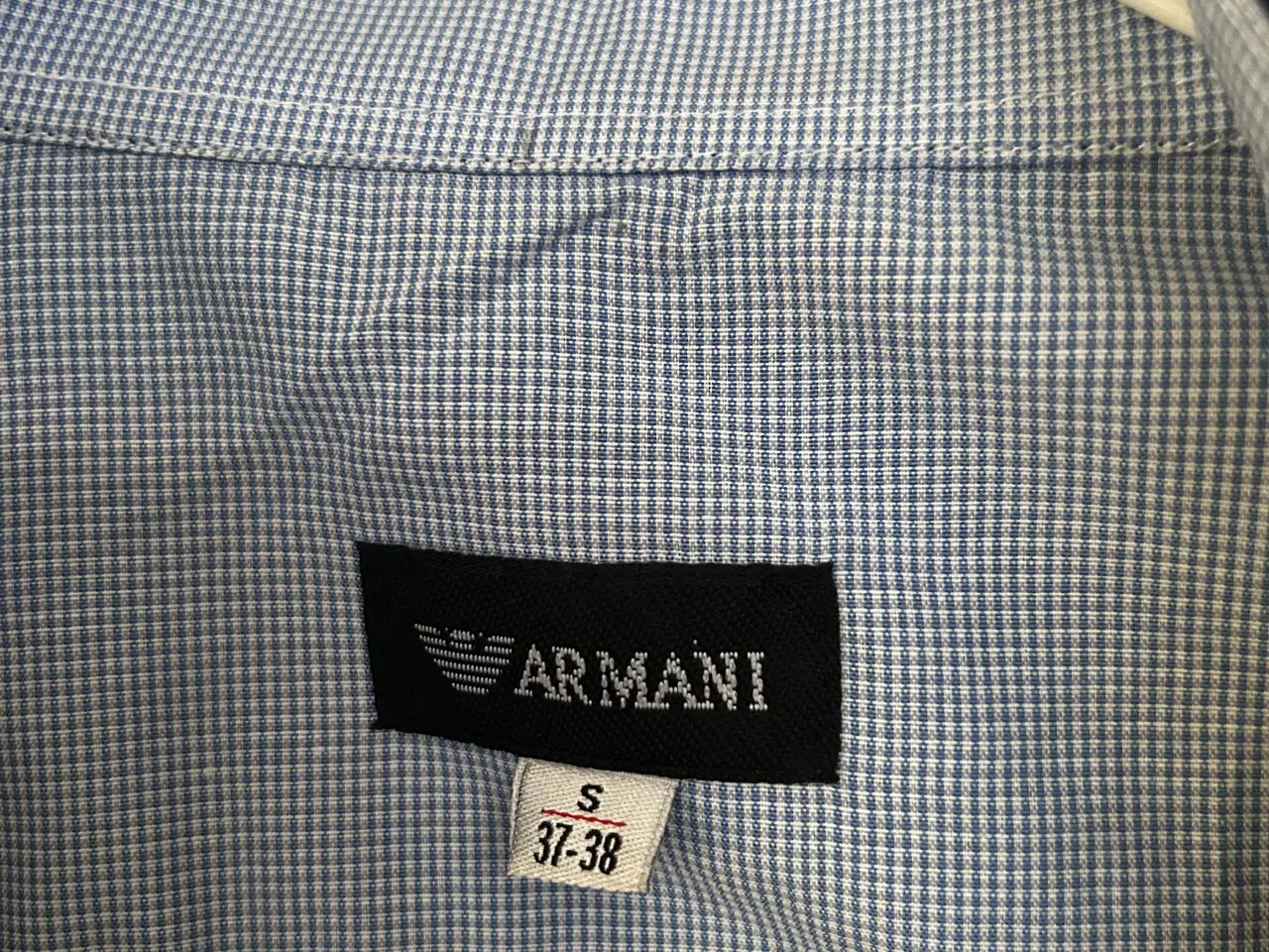 Billede 3 - Armani, Navy blue skjorte, Small