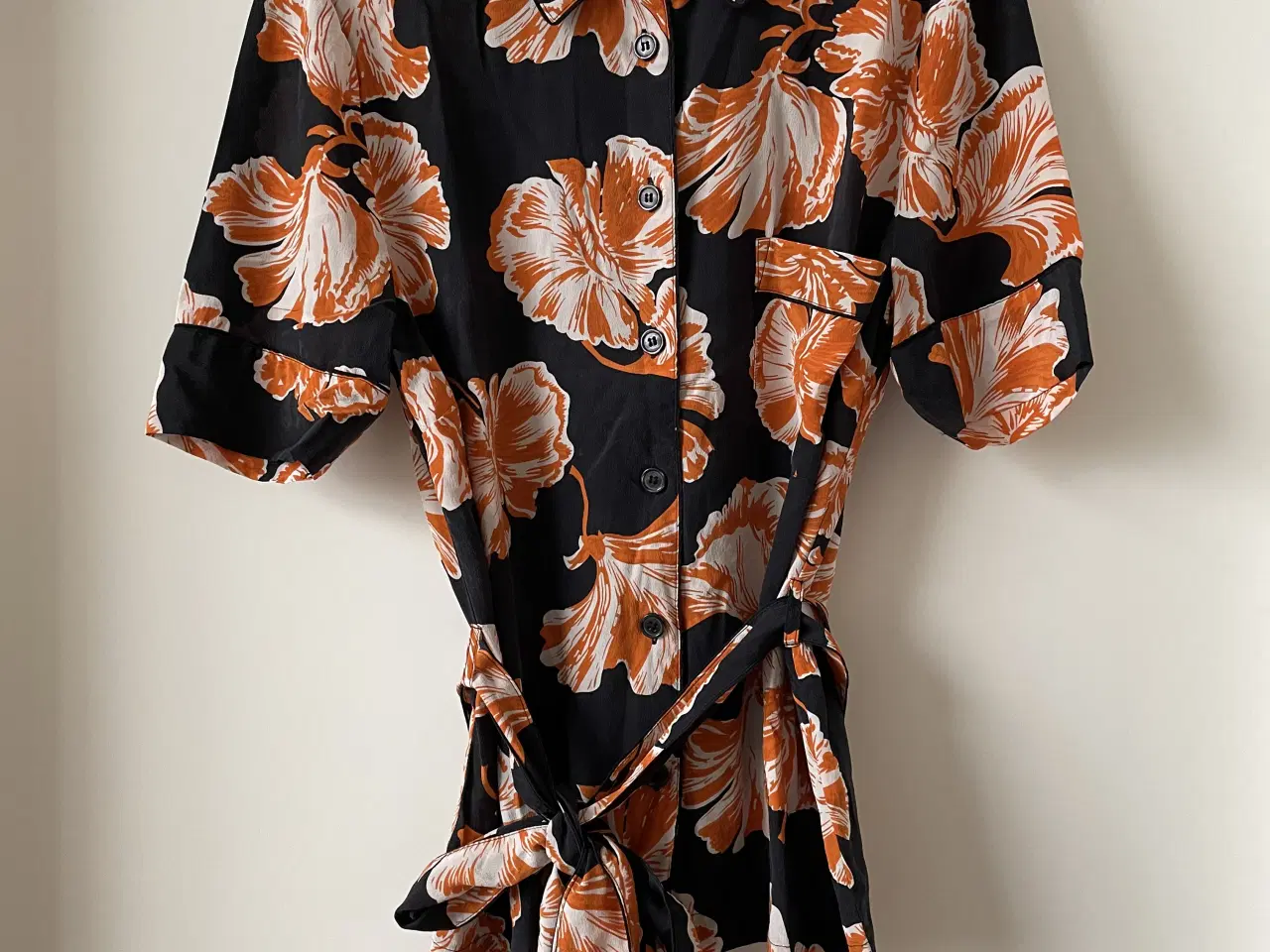 Billede 1 - Ganni skjorte silke