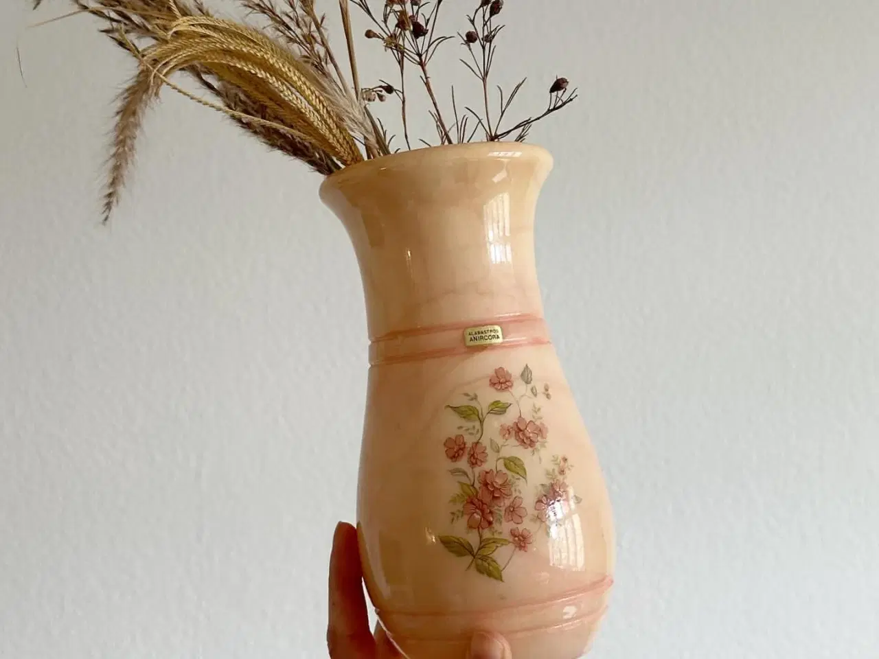 Billede 1 - Alabastervase m lyserød lak og blomster