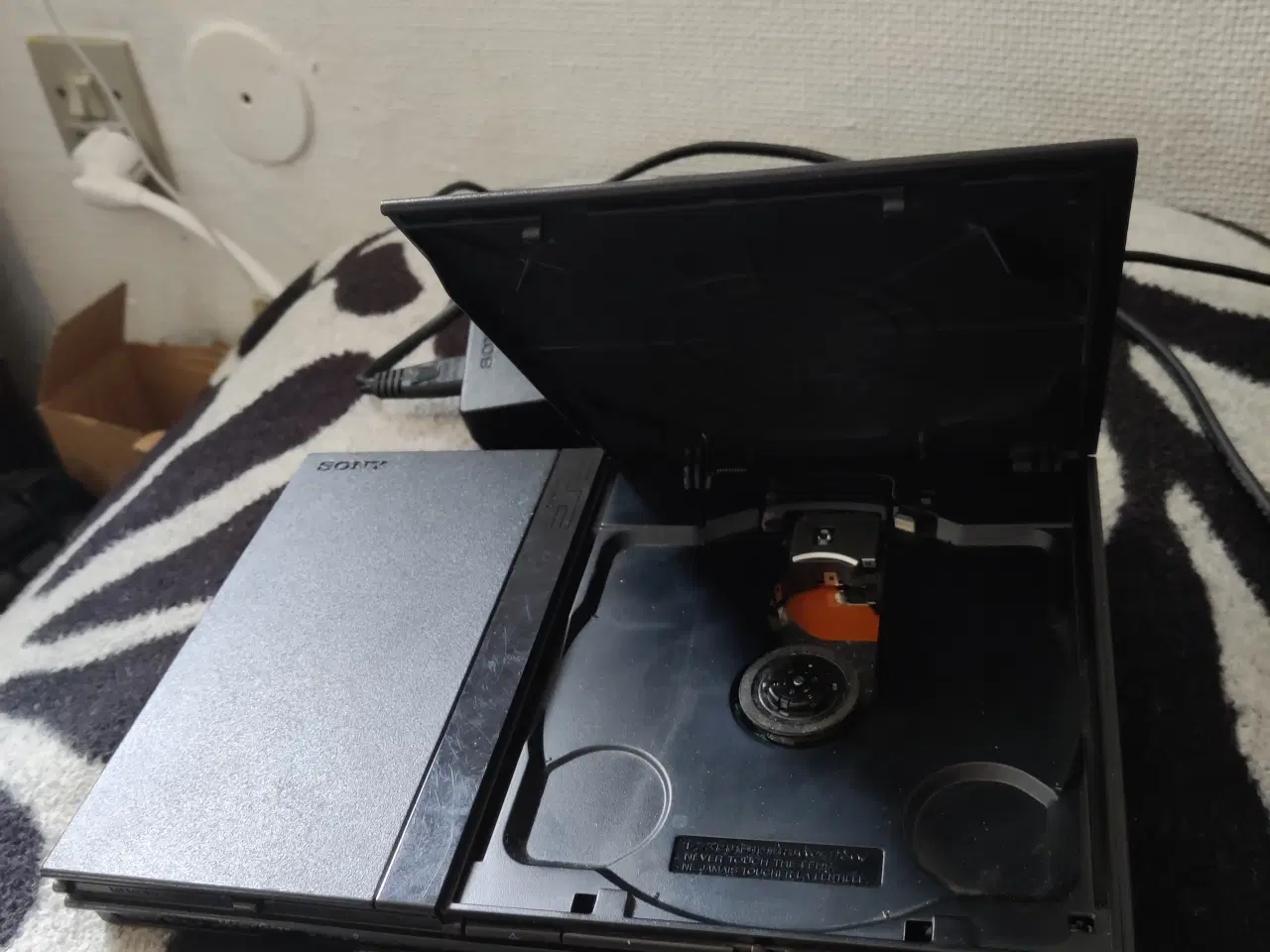 Billede 2 - PlayStation 2 ps2 DELVIST DEFEKT, giv et bud