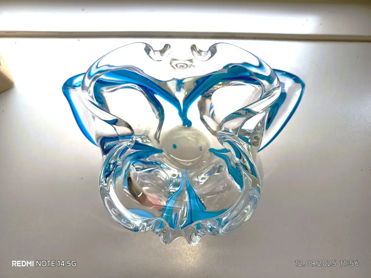 Billede 3 - Murano Glas skål med blå og klar farve.