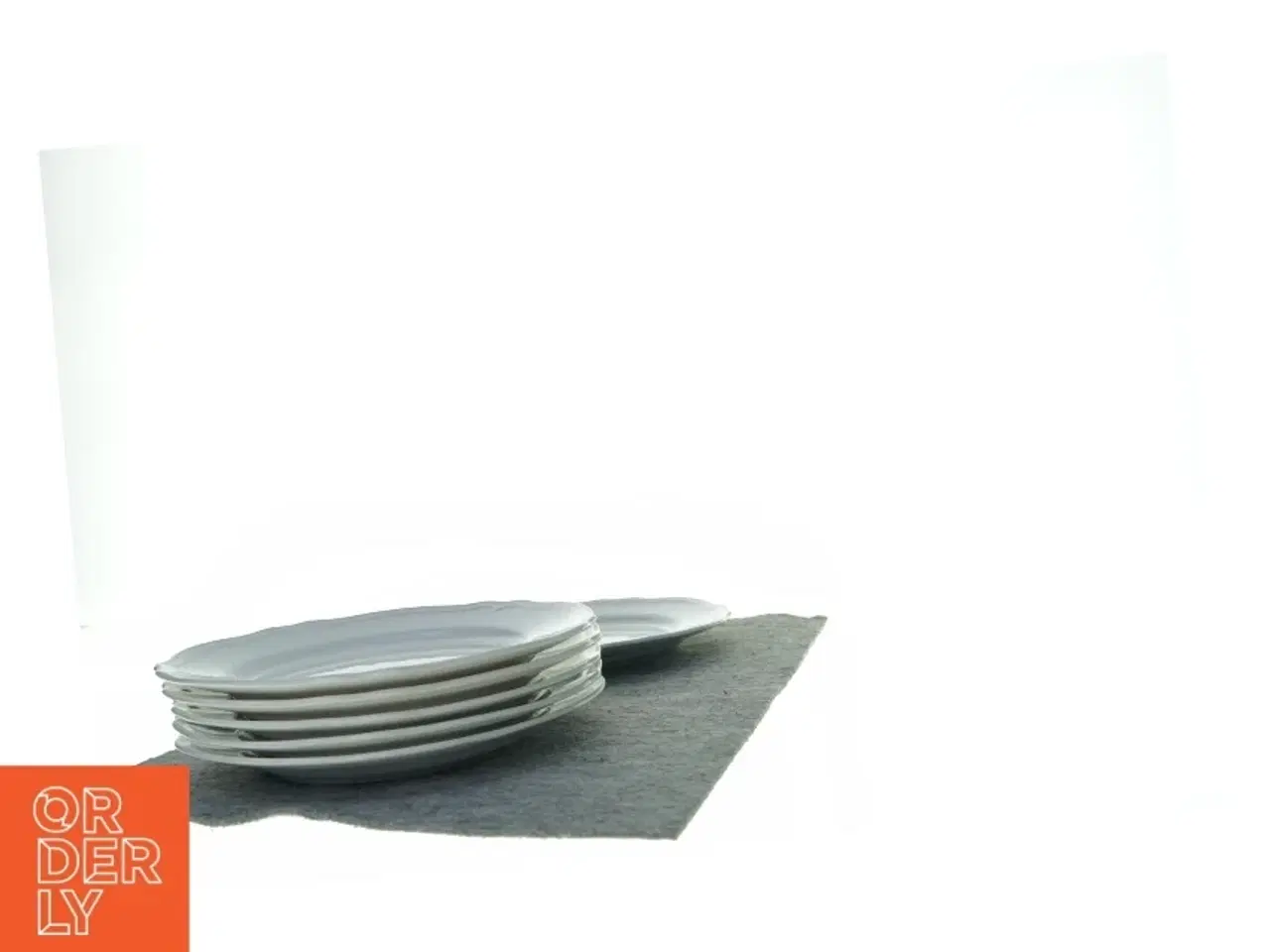Billede 2 - Spise tallerkener fra IKEA (str. 30 cm)