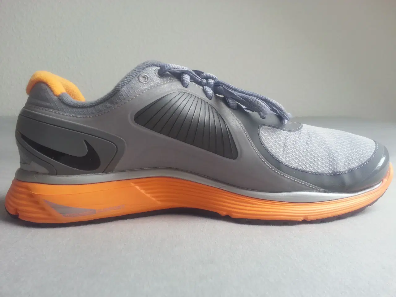 Billede 2 - Nike Lunareclipse +4 Shield