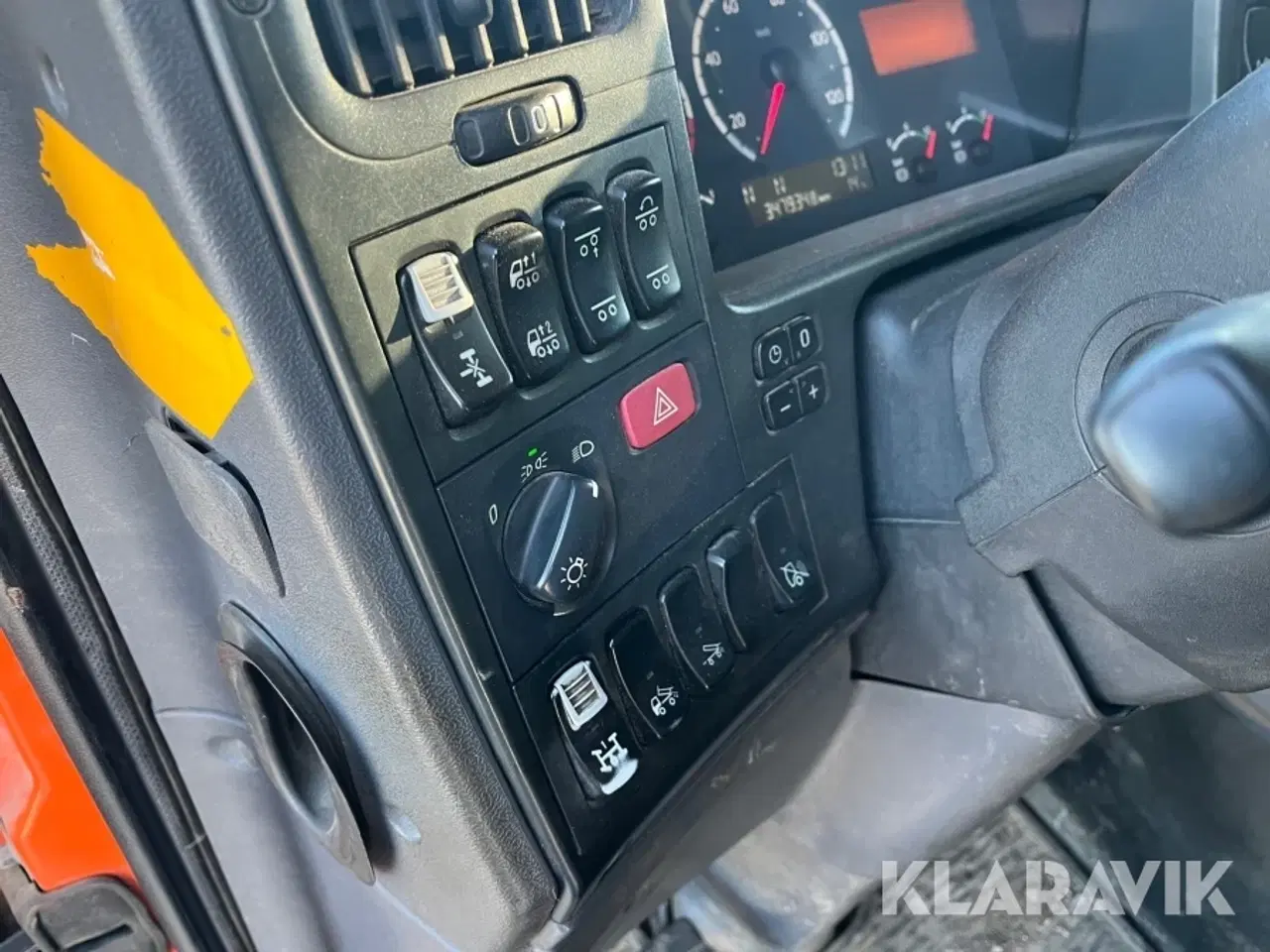 Billede 9 - Lastbil Scania P380 med kran og lad