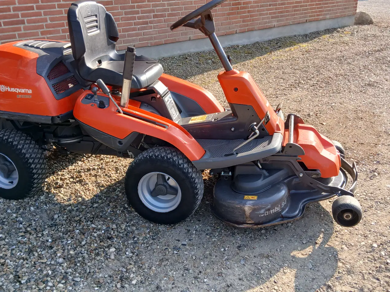 Billede 3 - Husqvarna R214tc