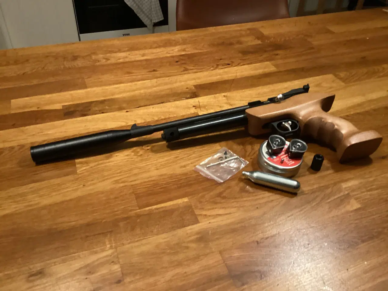 Billede 2 - Luftpistol artimis cp2 cal 4,5 -2 magasiner 