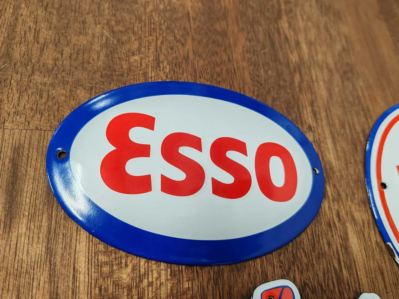 Billede 3 - Esso skilte