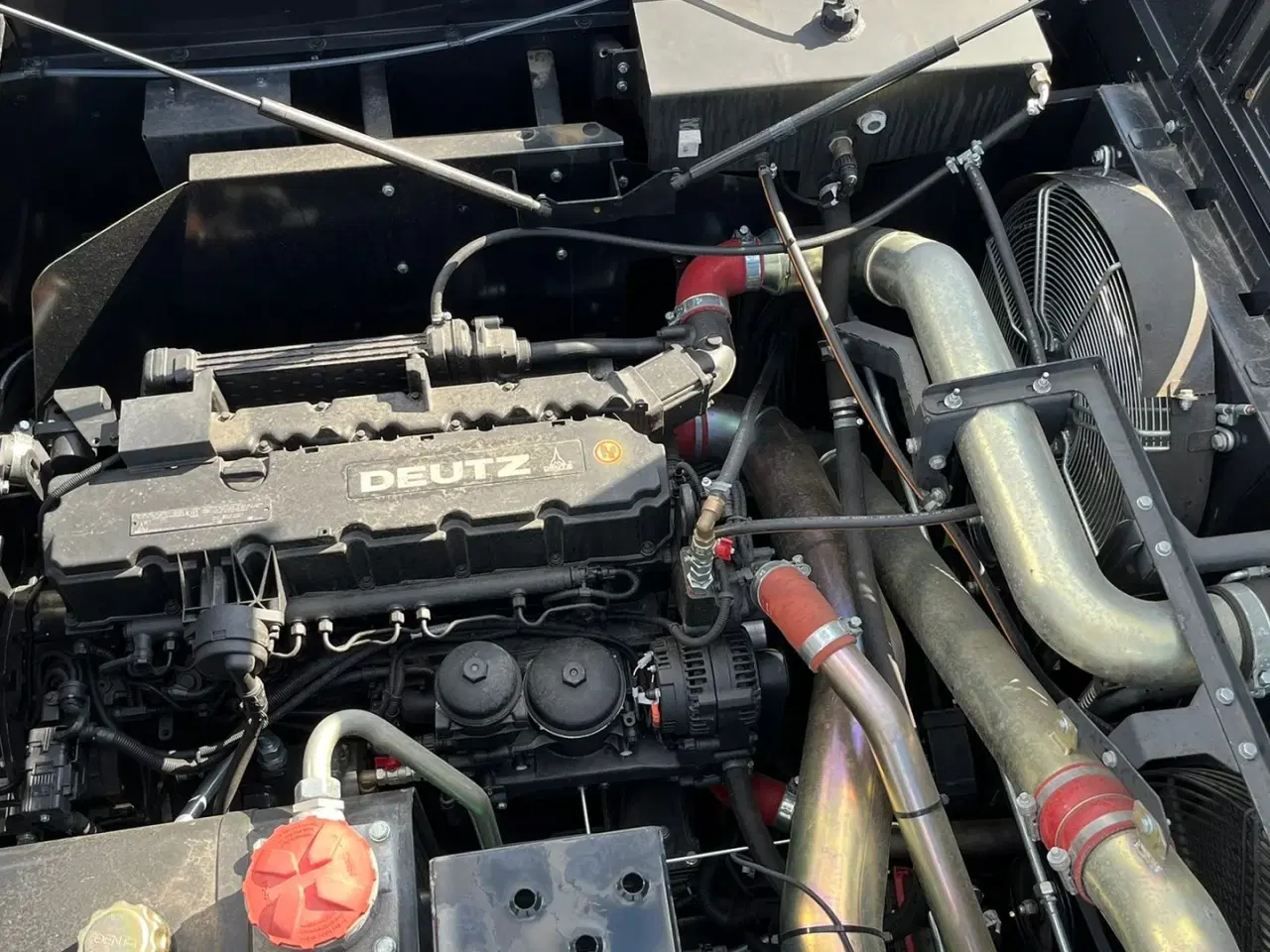 Billede 12 - Deutz-Fahr C7206 With 24feed - 7.2m header. New and unused Combine together with 7.2m header