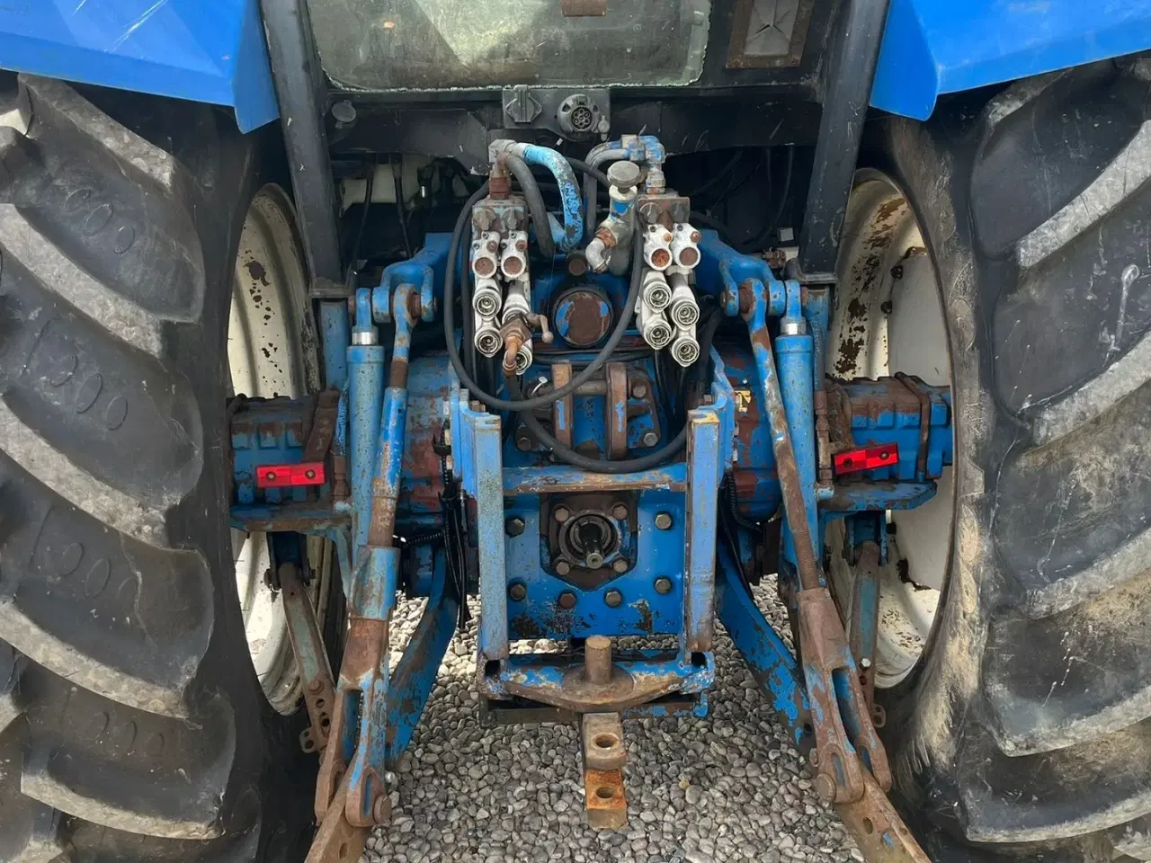 Billede 5 - New Holland 8240 SLE  Med frontlift og frontPTO
