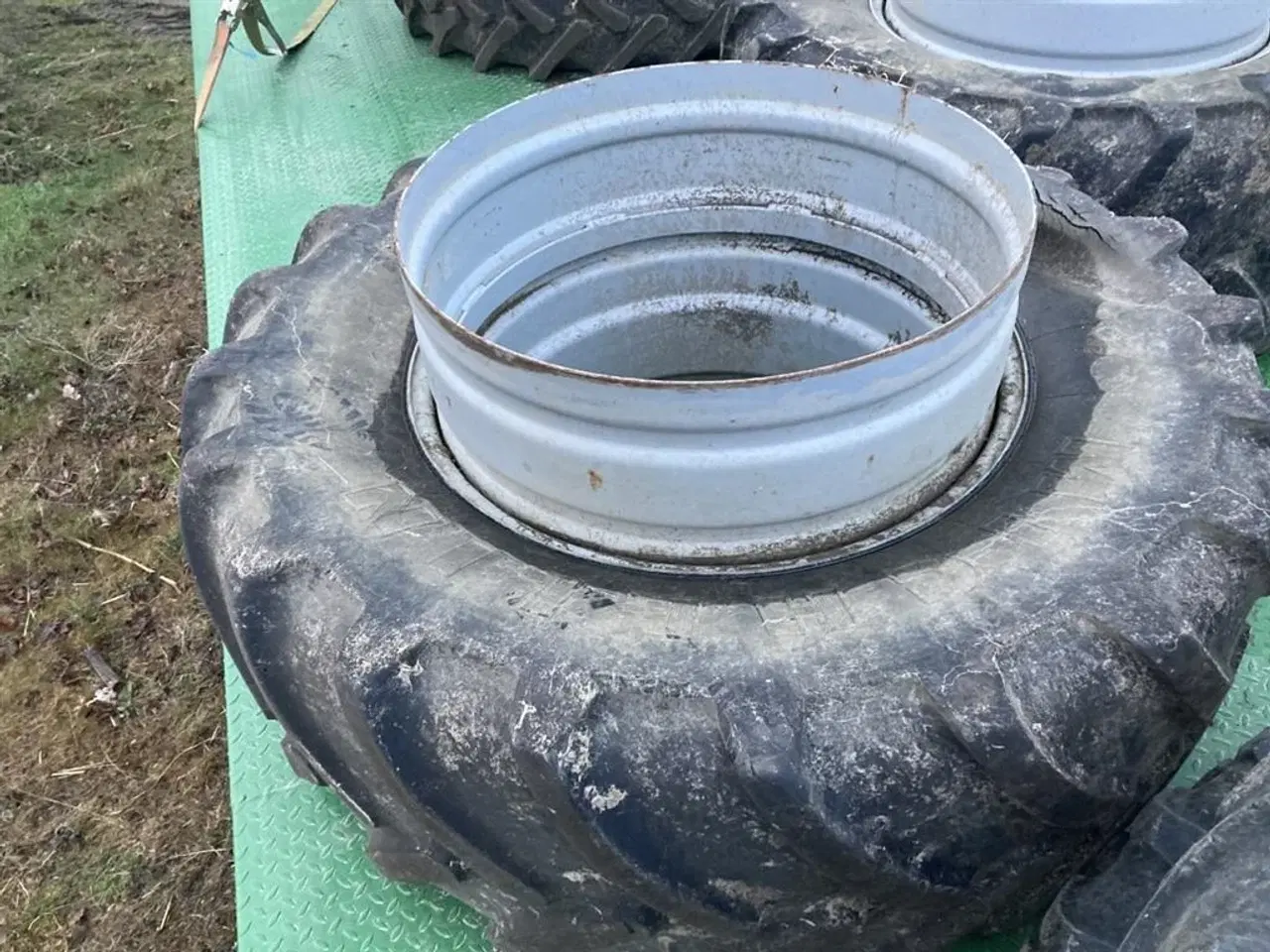 Billede 2 - Alliance 540/65 R30 2 stk. tvilling hjul.